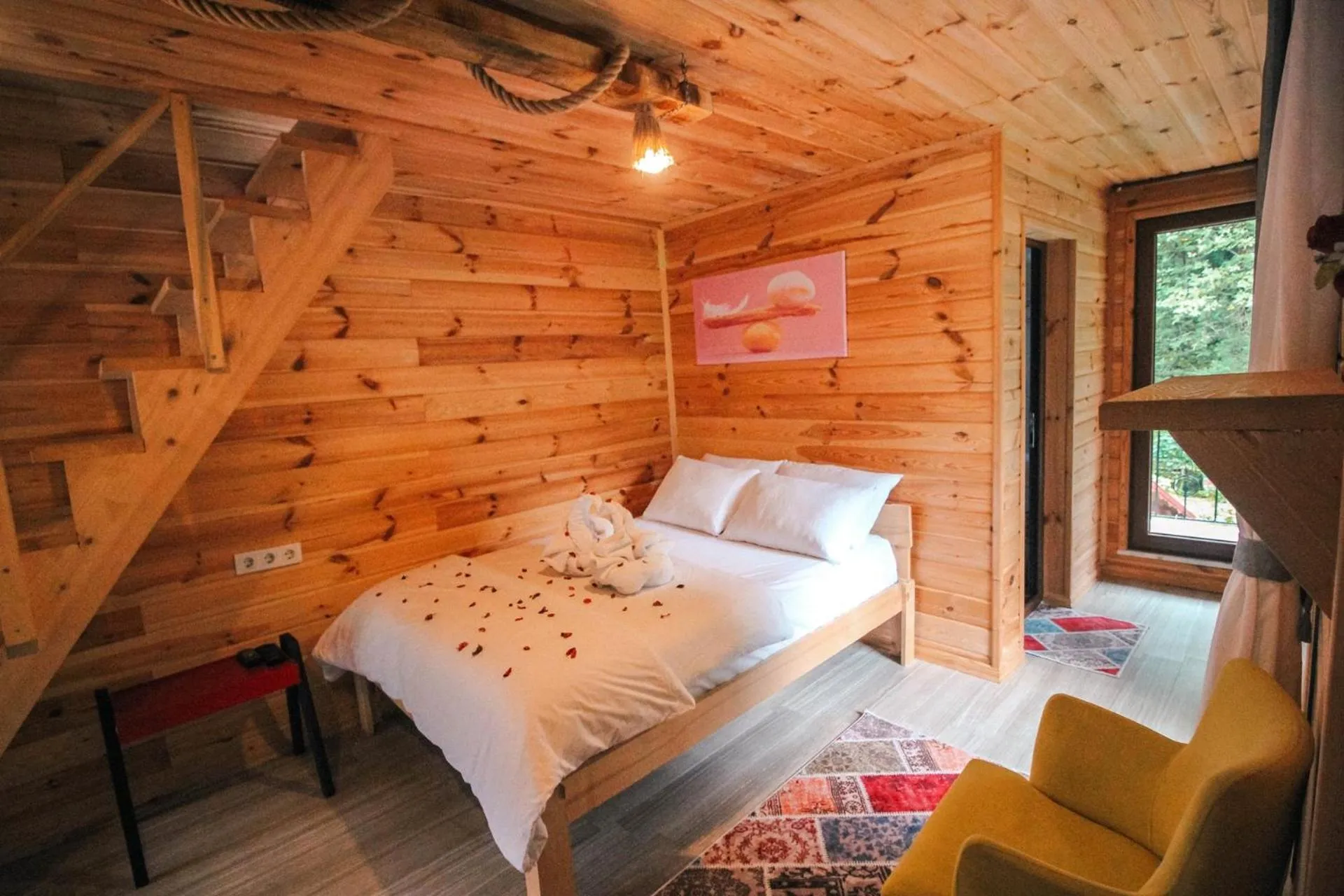 Massage, Bed in Efulim Apart