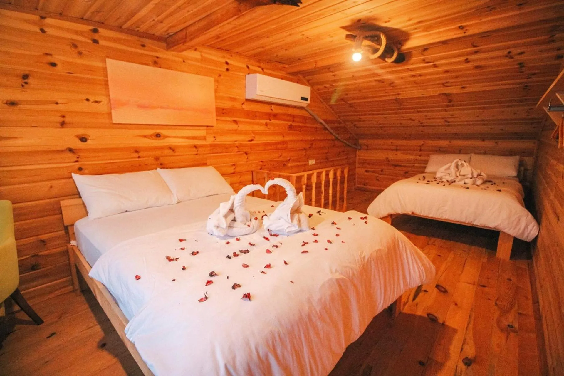Bed in Efulim Apart