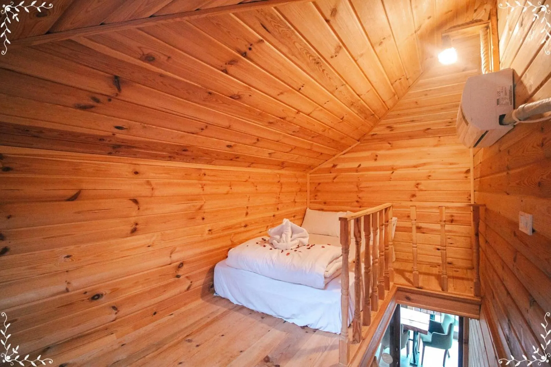 Massage, Bed in Efulim Apart