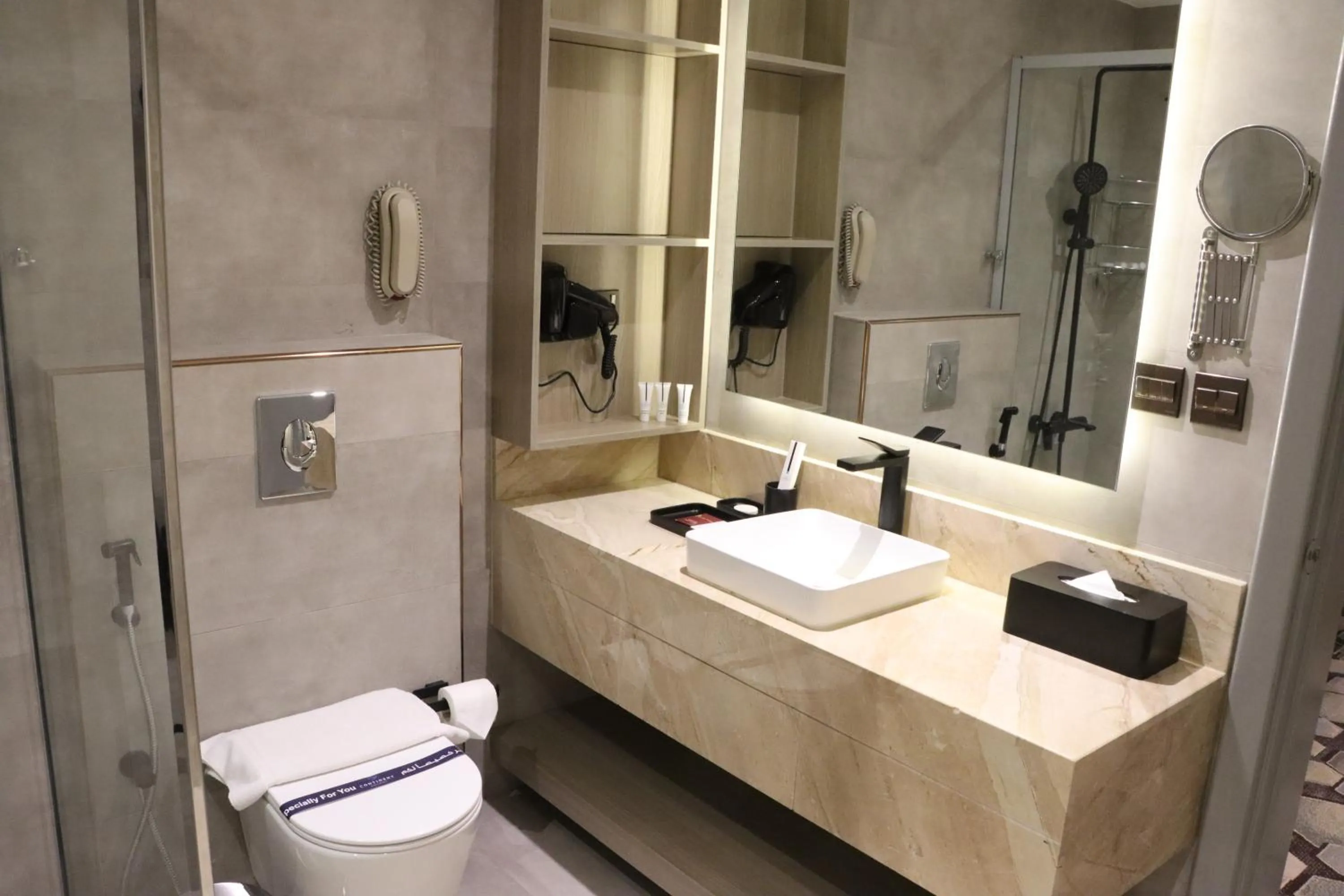 Toilet in Continent Al Waha Hotel Riyad