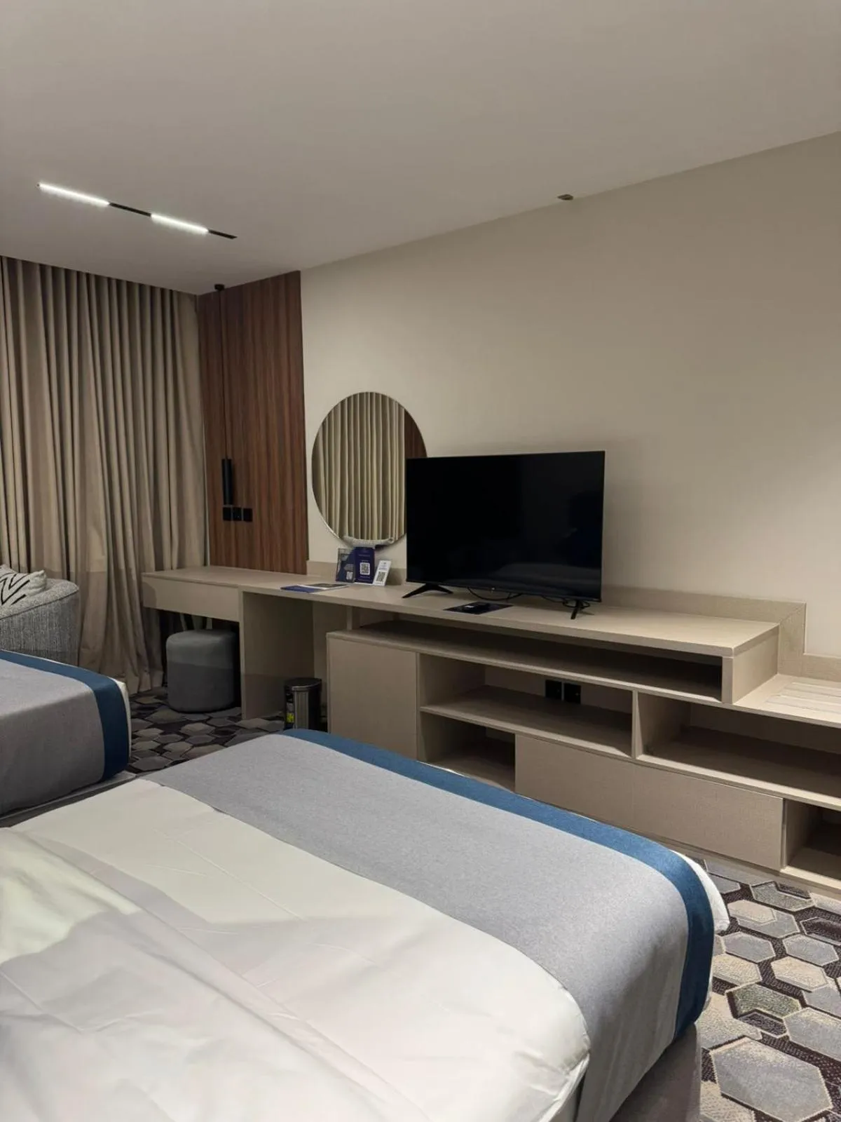 TV and multimedia, Bed in Continent Al Waha Hotel Riyad