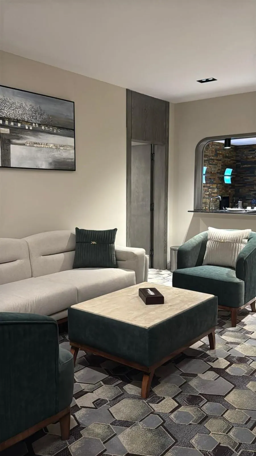 TV and multimedia in Continent Al Waha Hotel Riyad