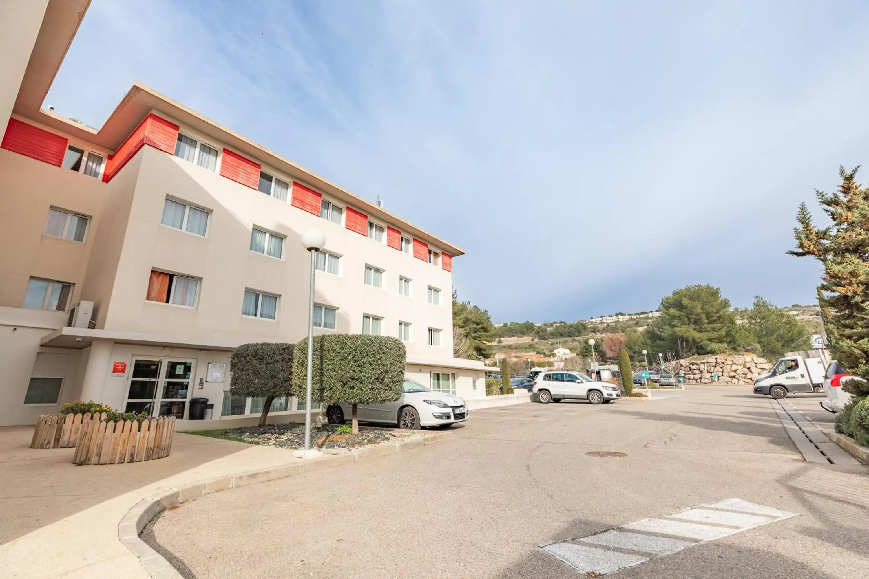 Property building in Appart'City Classic Marseille Aéroport - Vitrolles Property building in Appart'City Classic Marseille Aéroport - Vitrolles
