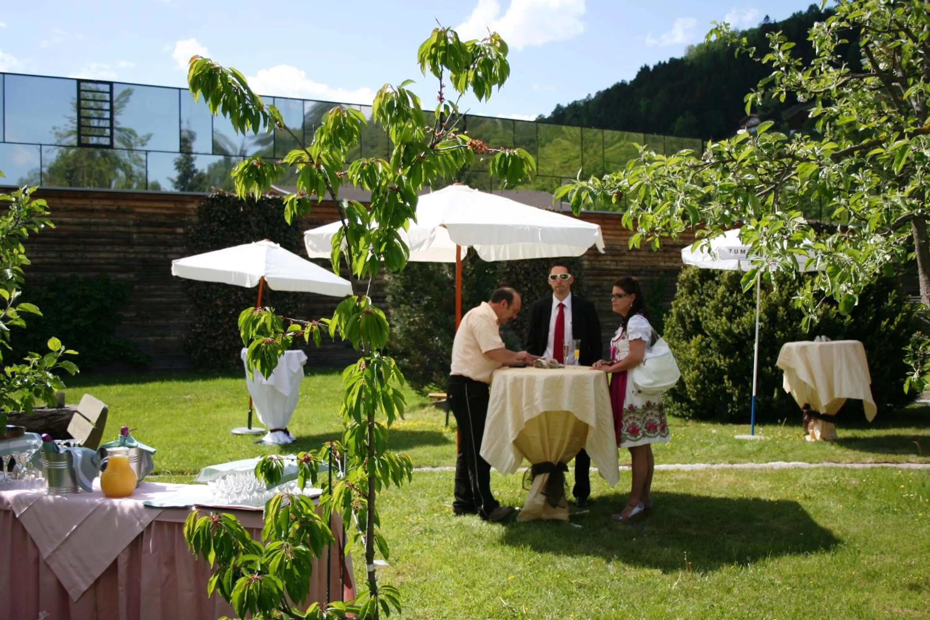 Facade/entrance in Hotel Gasthof Schweizerhaus