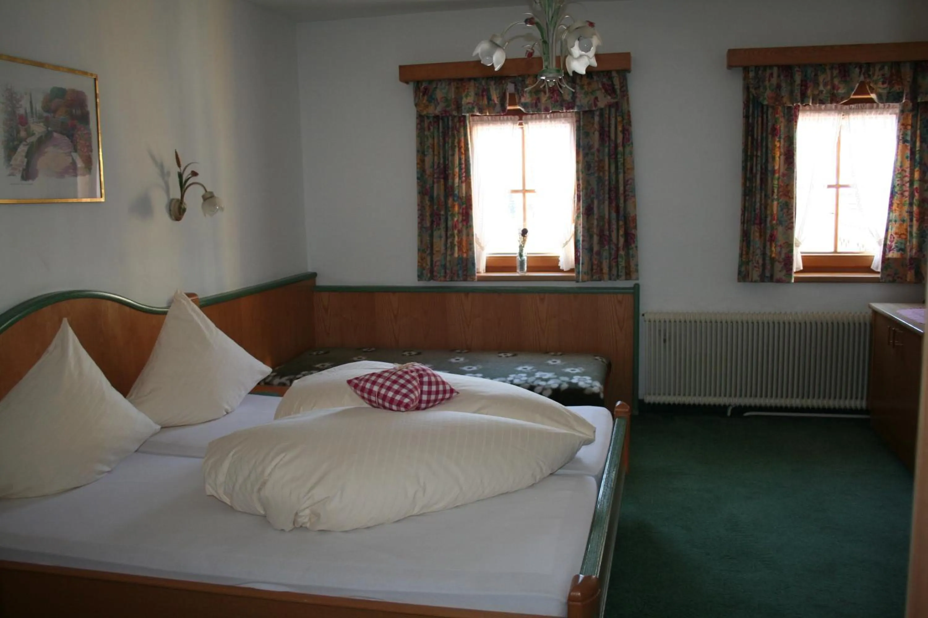 Bed in Hotel Gasthof Schweizerhaus