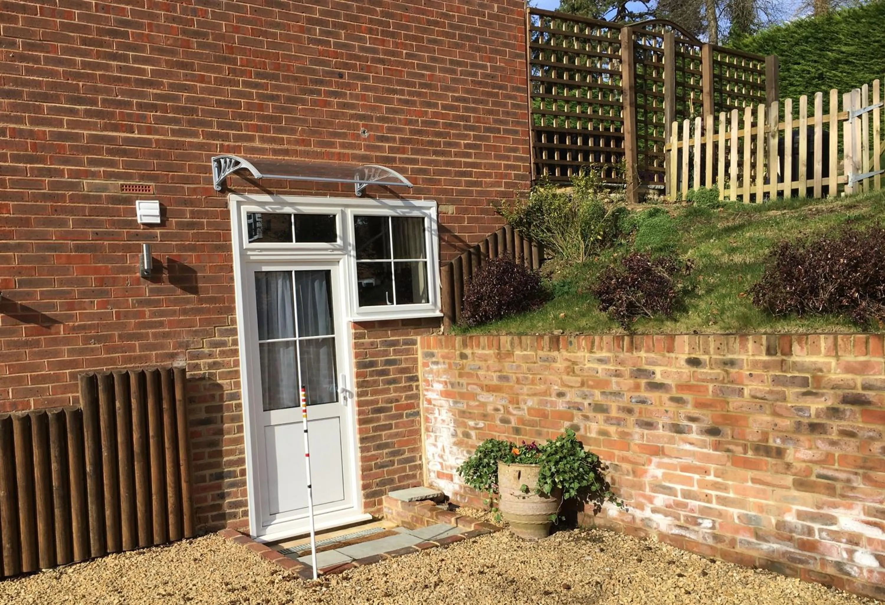 Facade/entrance in High Banks studio