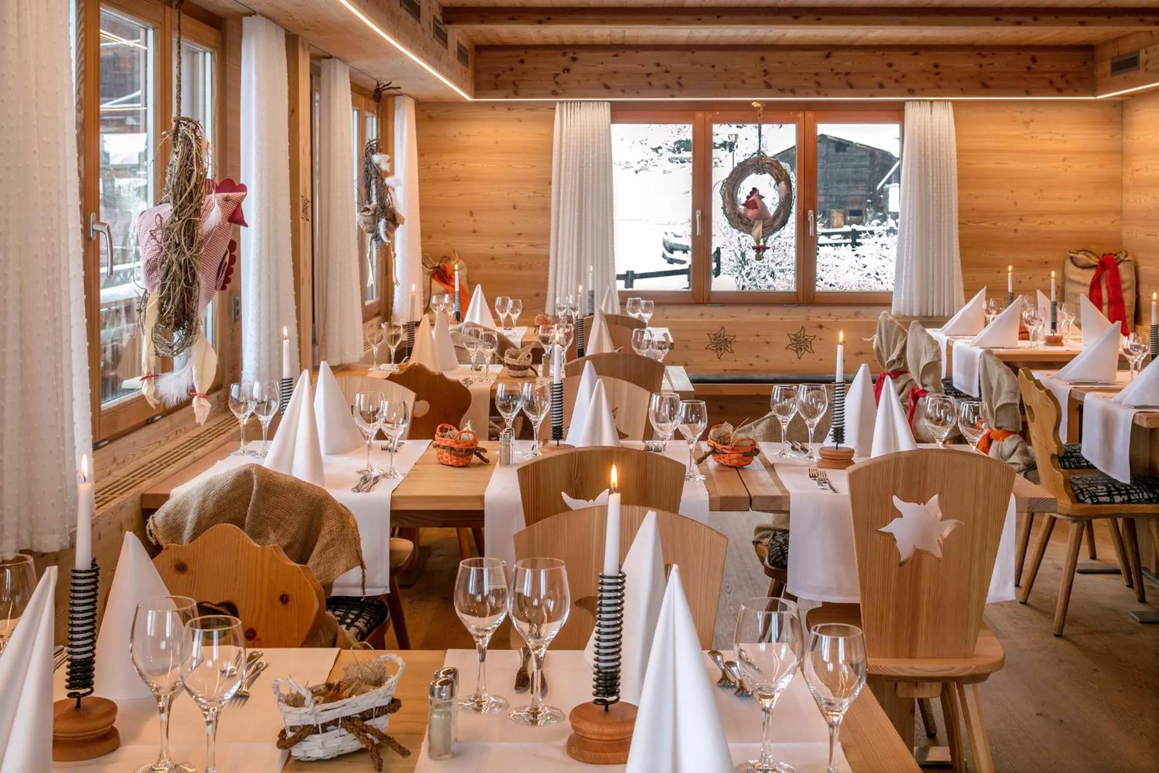 Restaurant/places to eat in Hotel Edelweiss Blatten Lötschental