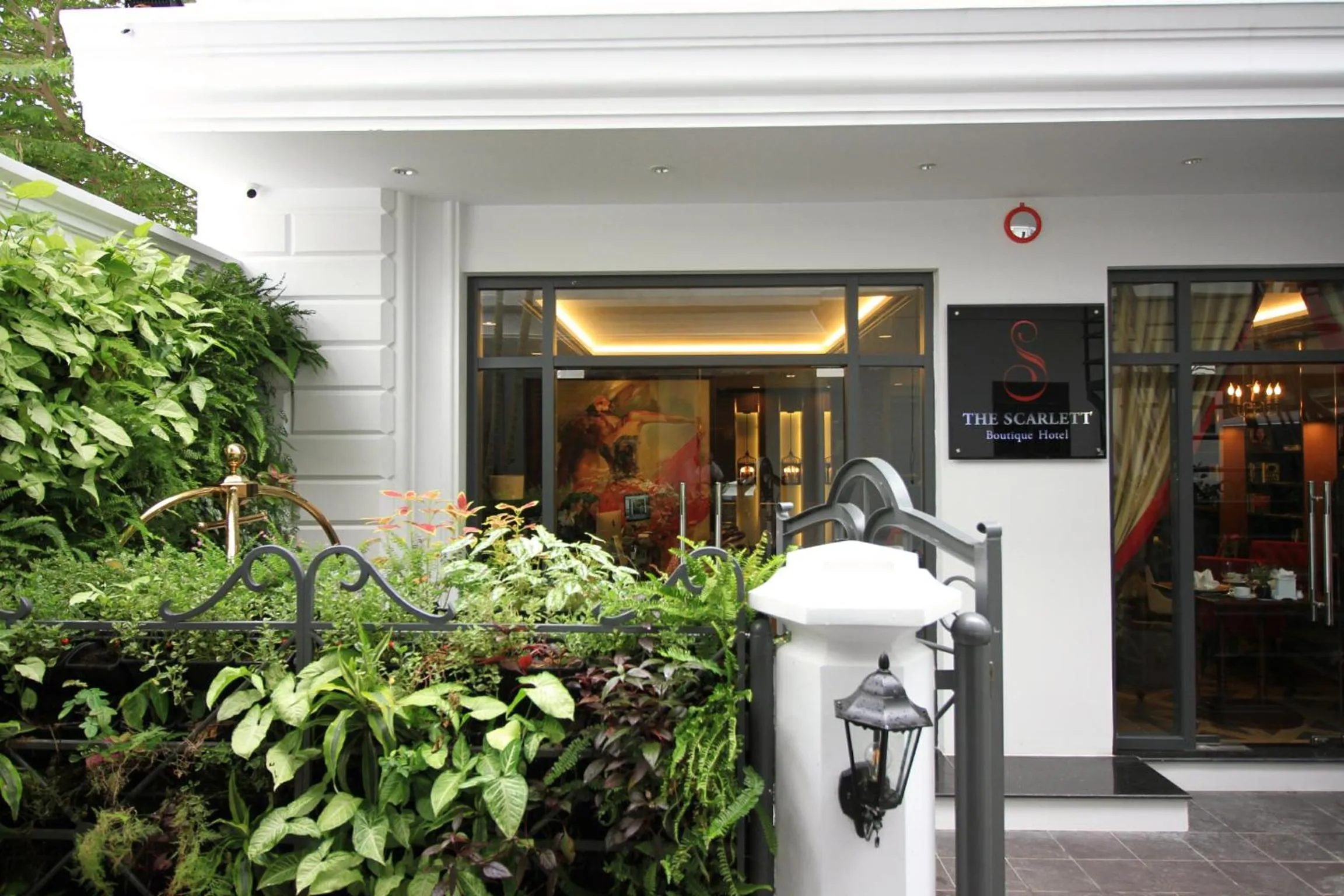 Facade/entrance in The Scarlett Boutique Hotel