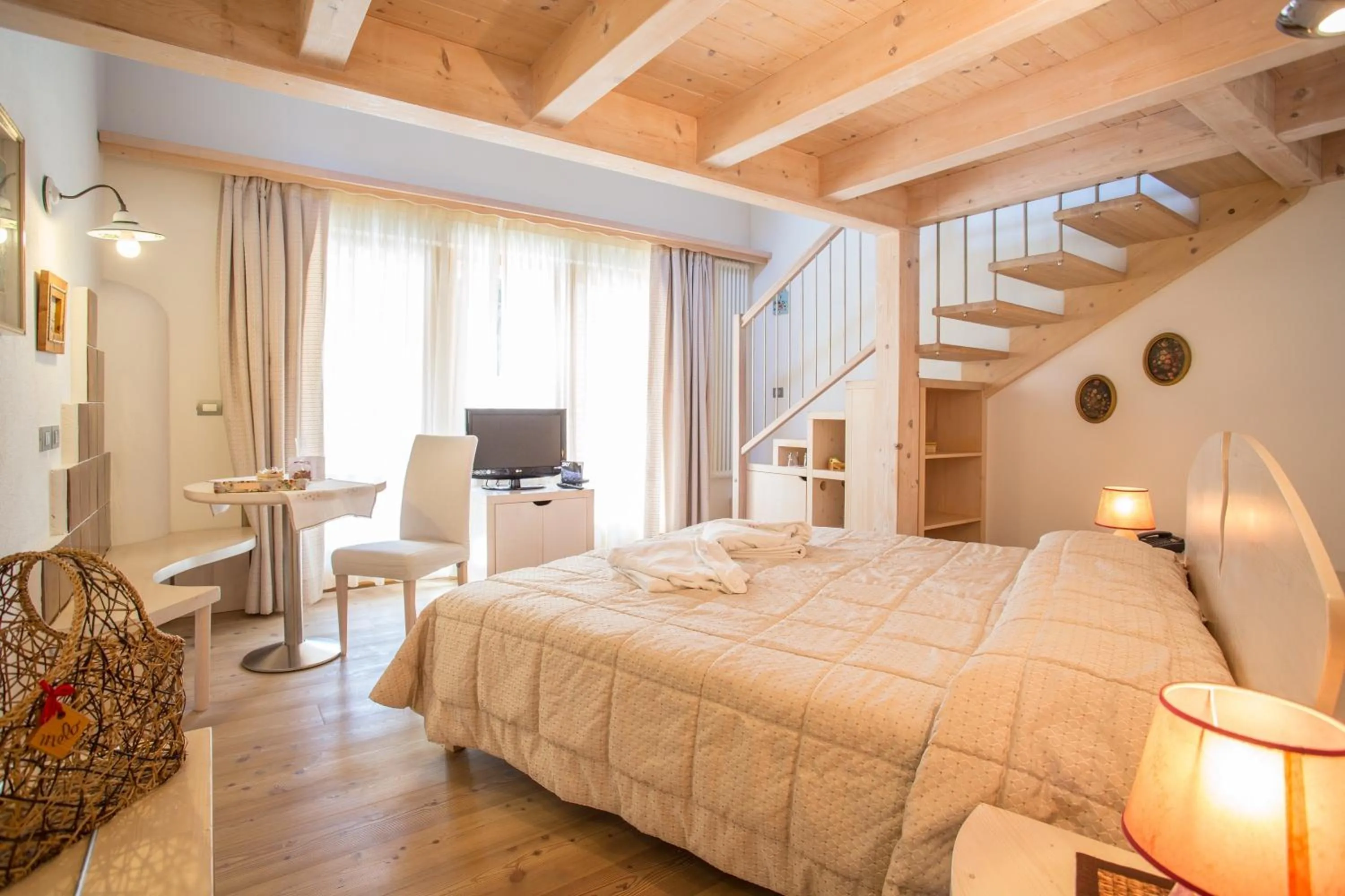 Photo of the whole room, Bed in Castelir Suite Hotel