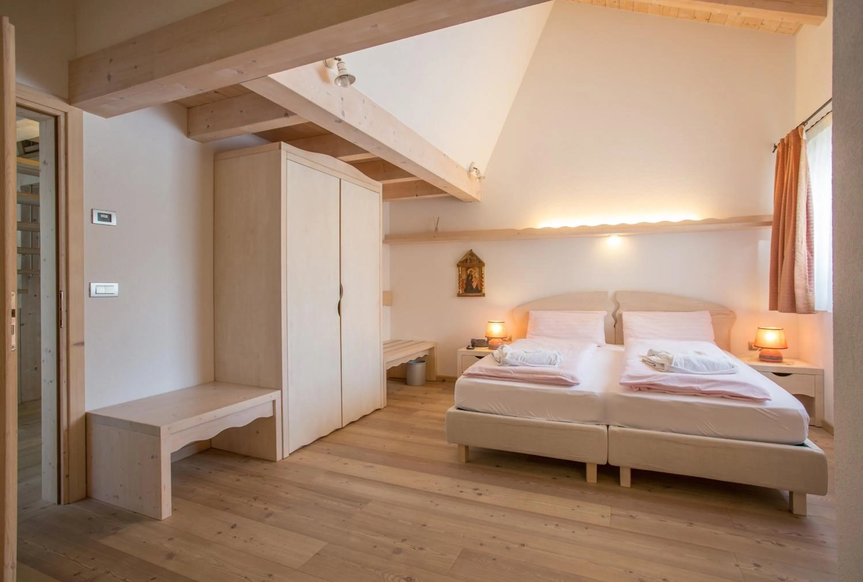 Photo of the whole room, Bed in Castelir Suite Hotel