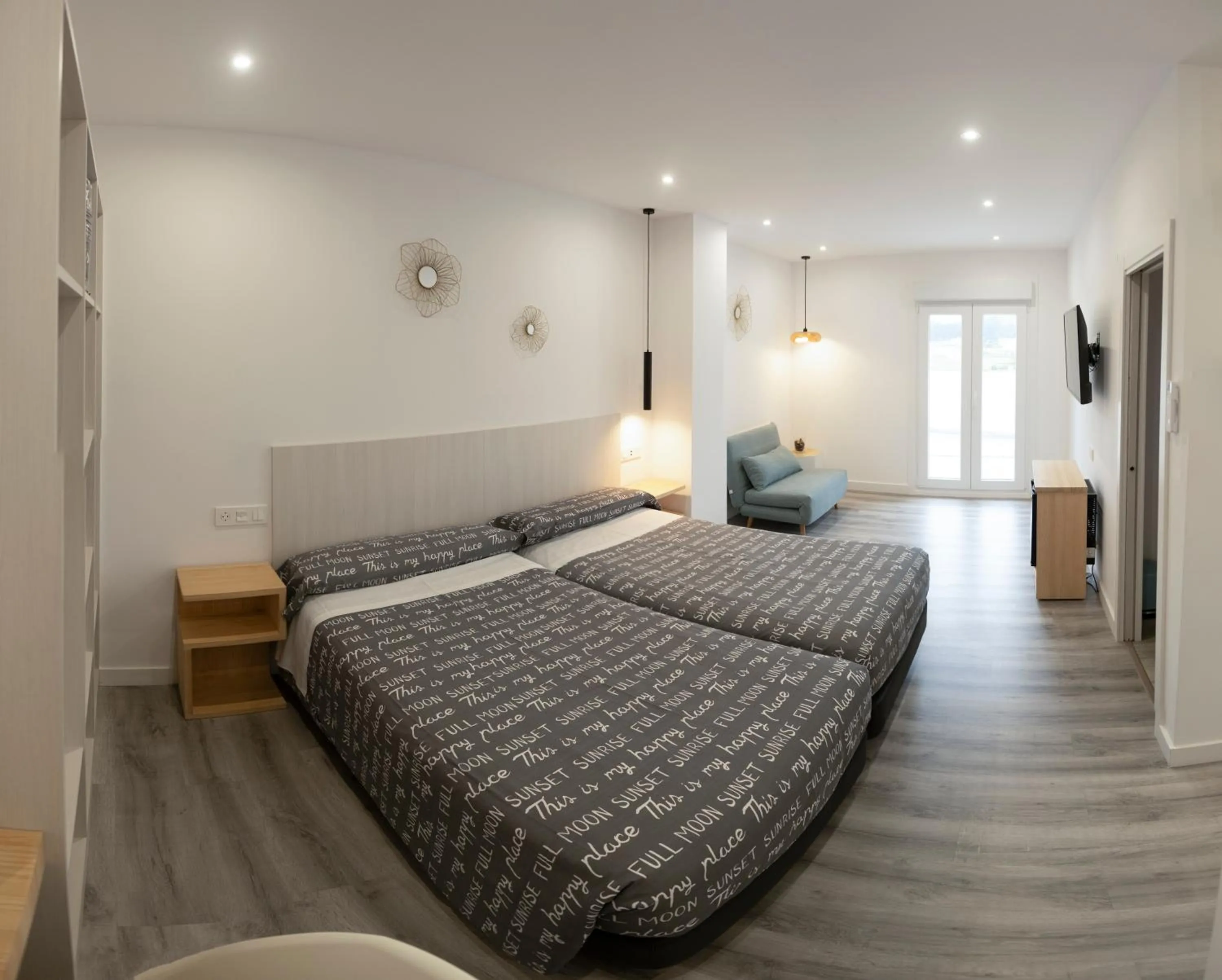 Photo of the whole room, Bed in Brisarte
