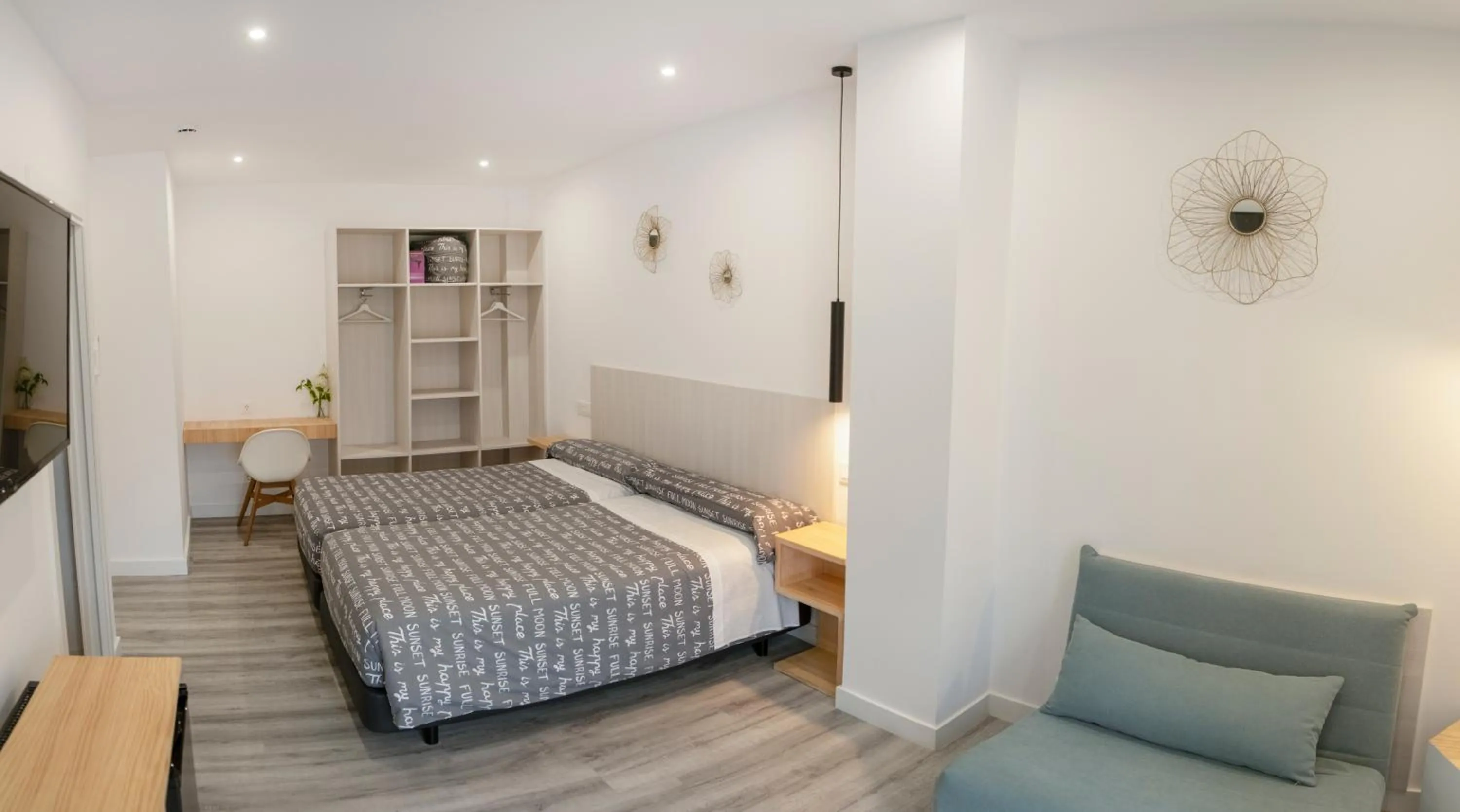 Photo of the whole room, Bed in Brisarte