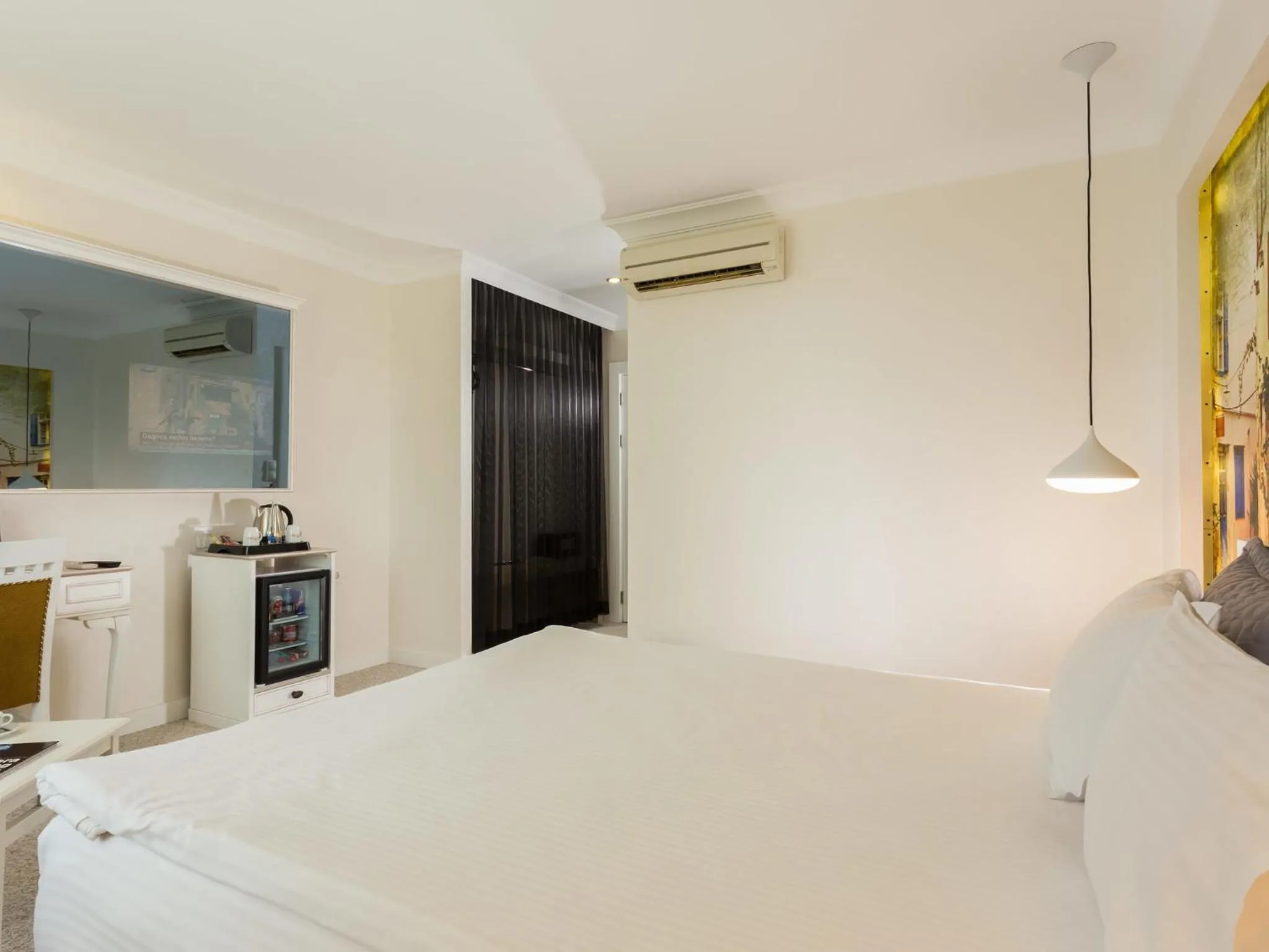 Photo of the whole room, Bed in Gazi Park Hotel