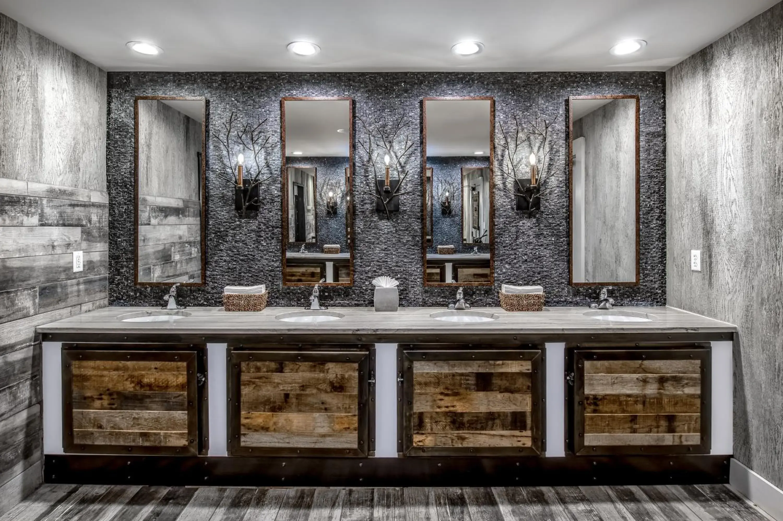 Lobby or reception in Crowne Plaza Resort Asheville by IHG Lobby or reception in Crowne Plaza Resort Asheville by IHG