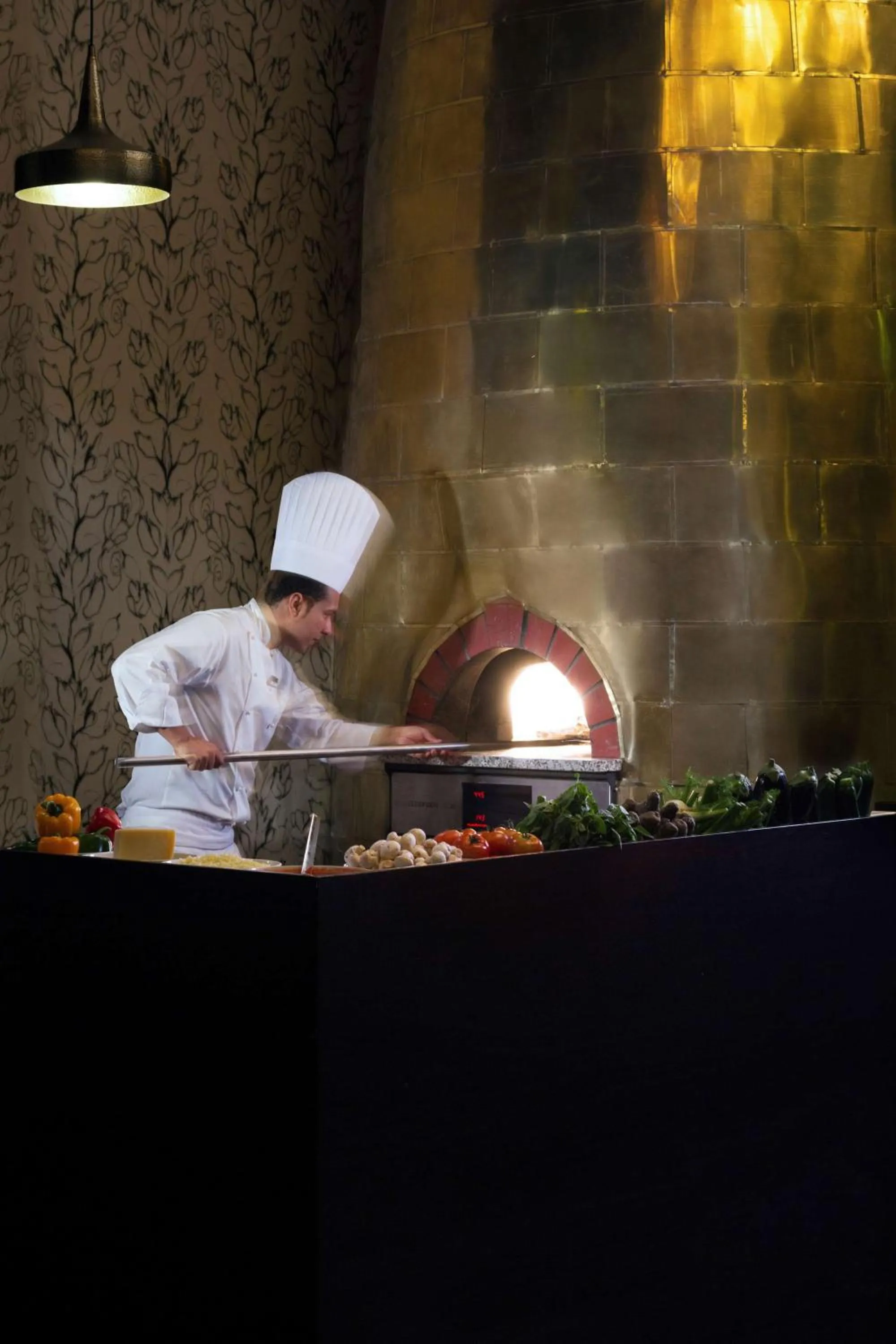 Restaurant/places to eat in Kempinski Al Othman Hotel Al Khobar