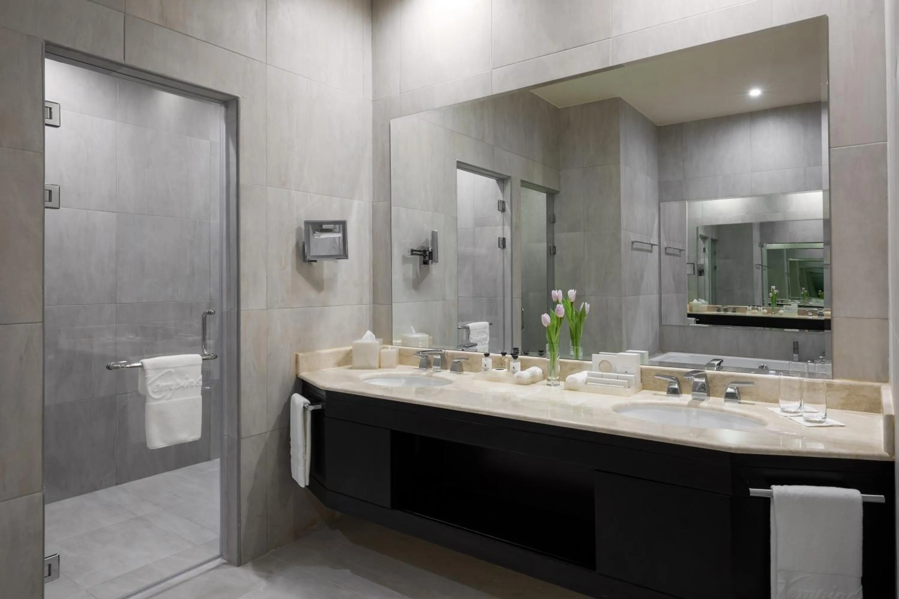 Bathroom in Kempinski Al Othman Hotel Al Khobar