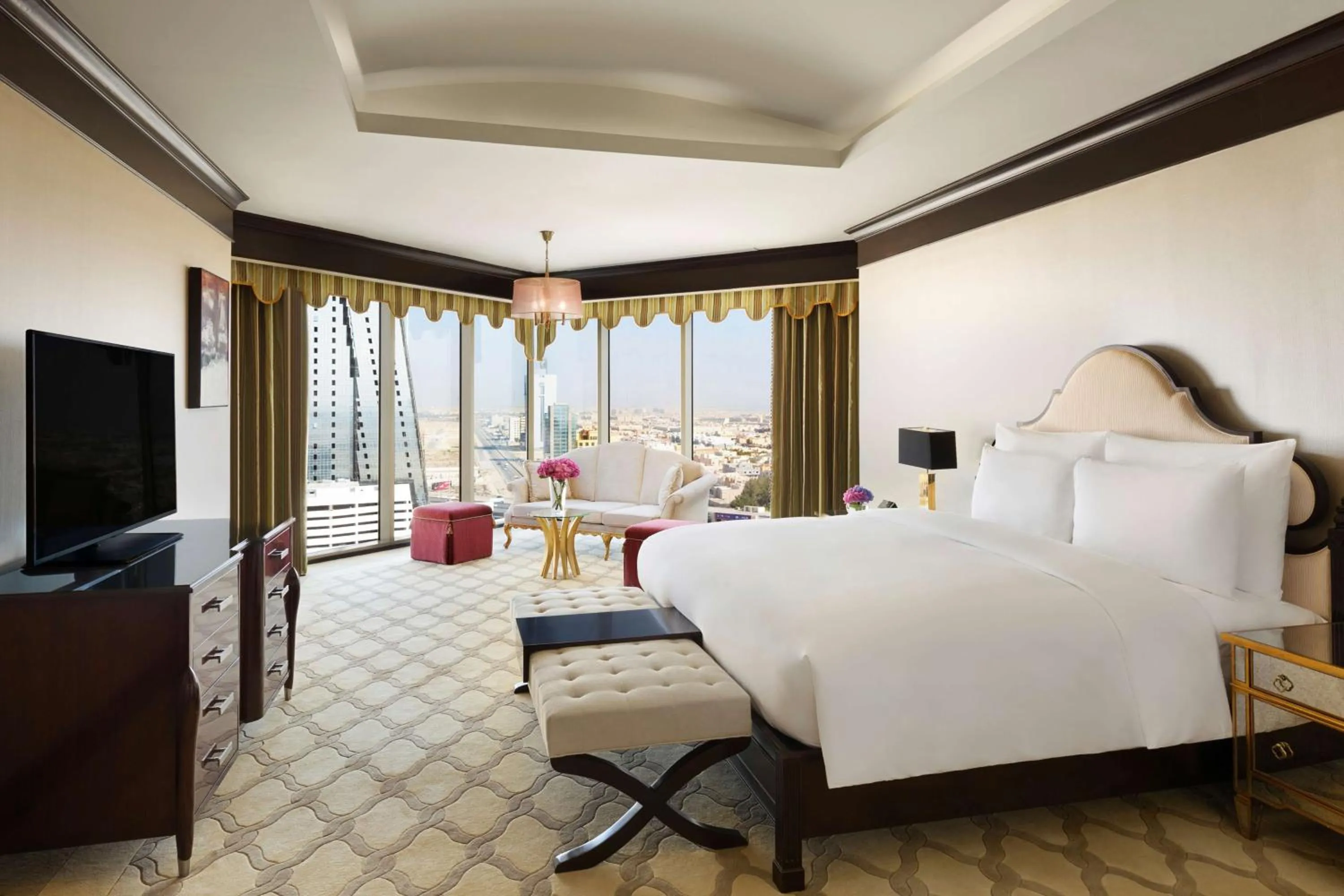 Photo of the whole room, Bed in Kempinski Al Othman Hotel Al Khobar