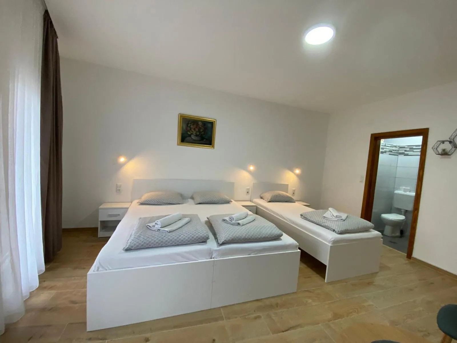 Triple Room with Private Bathroom in Prenoćište Stari Grad - Old Town