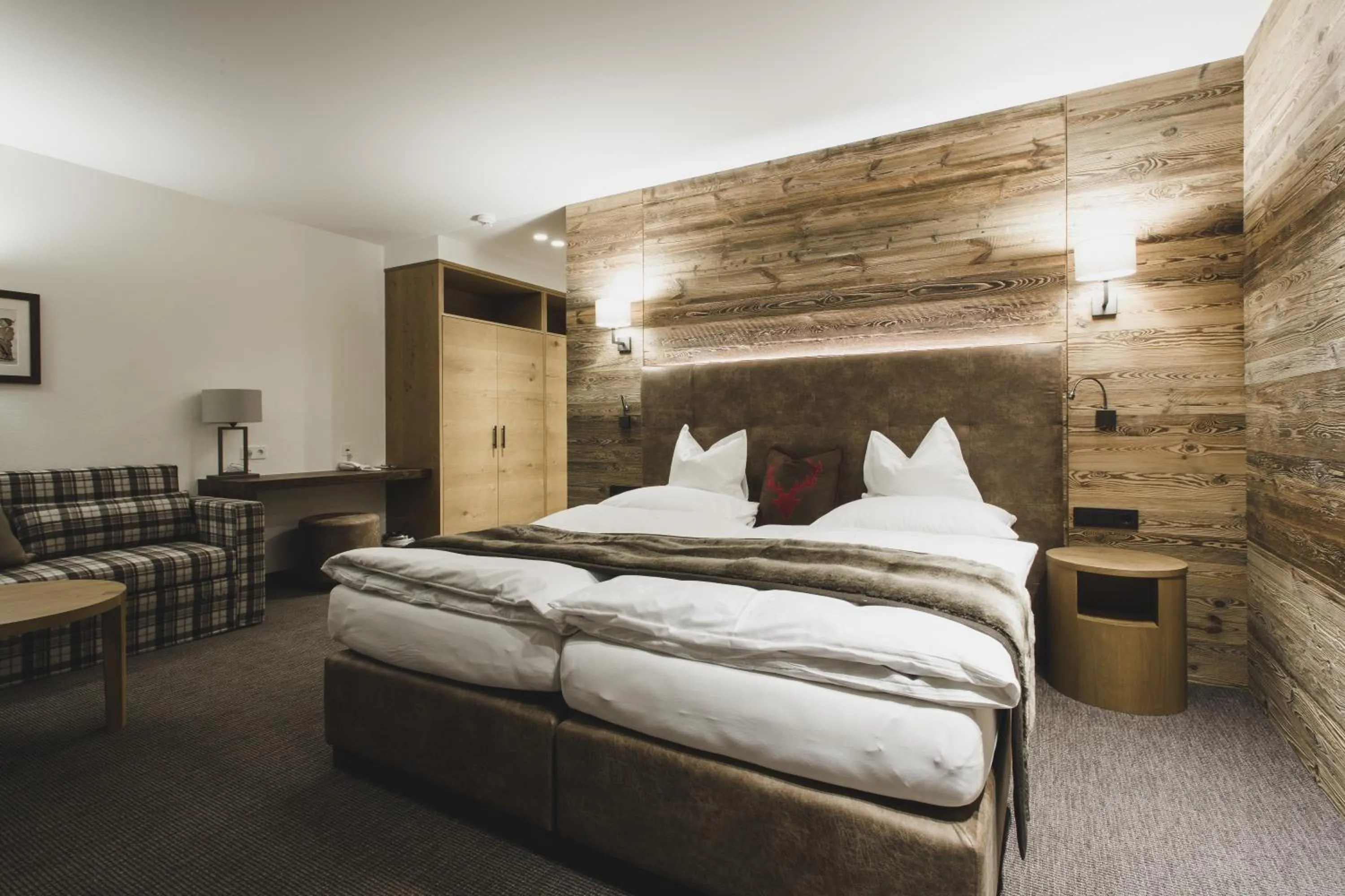 Bedroom, Bed in Hotel Schwarzer Adler - Sport & Spa