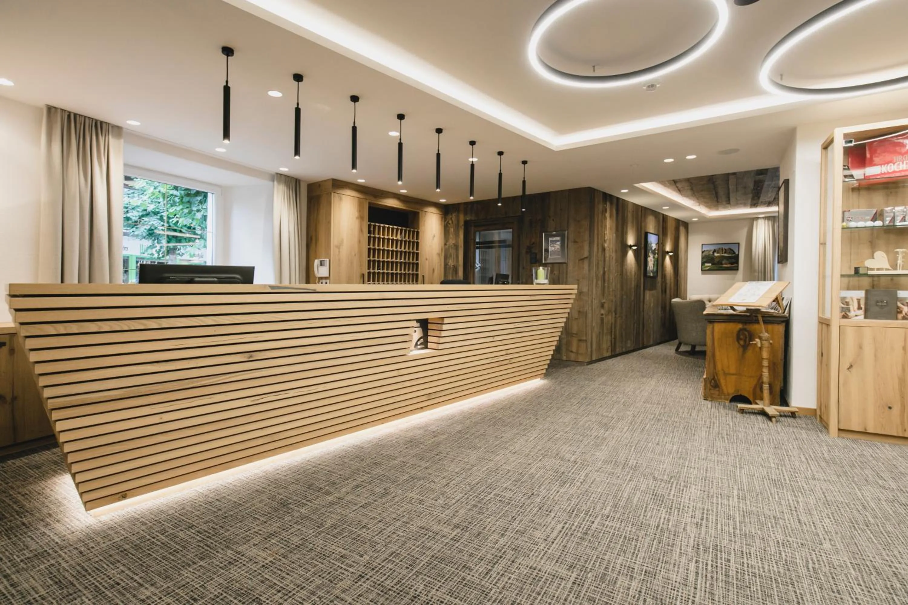 Lobby or reception in Hotel Schwarzer Adler - Sport & Spa