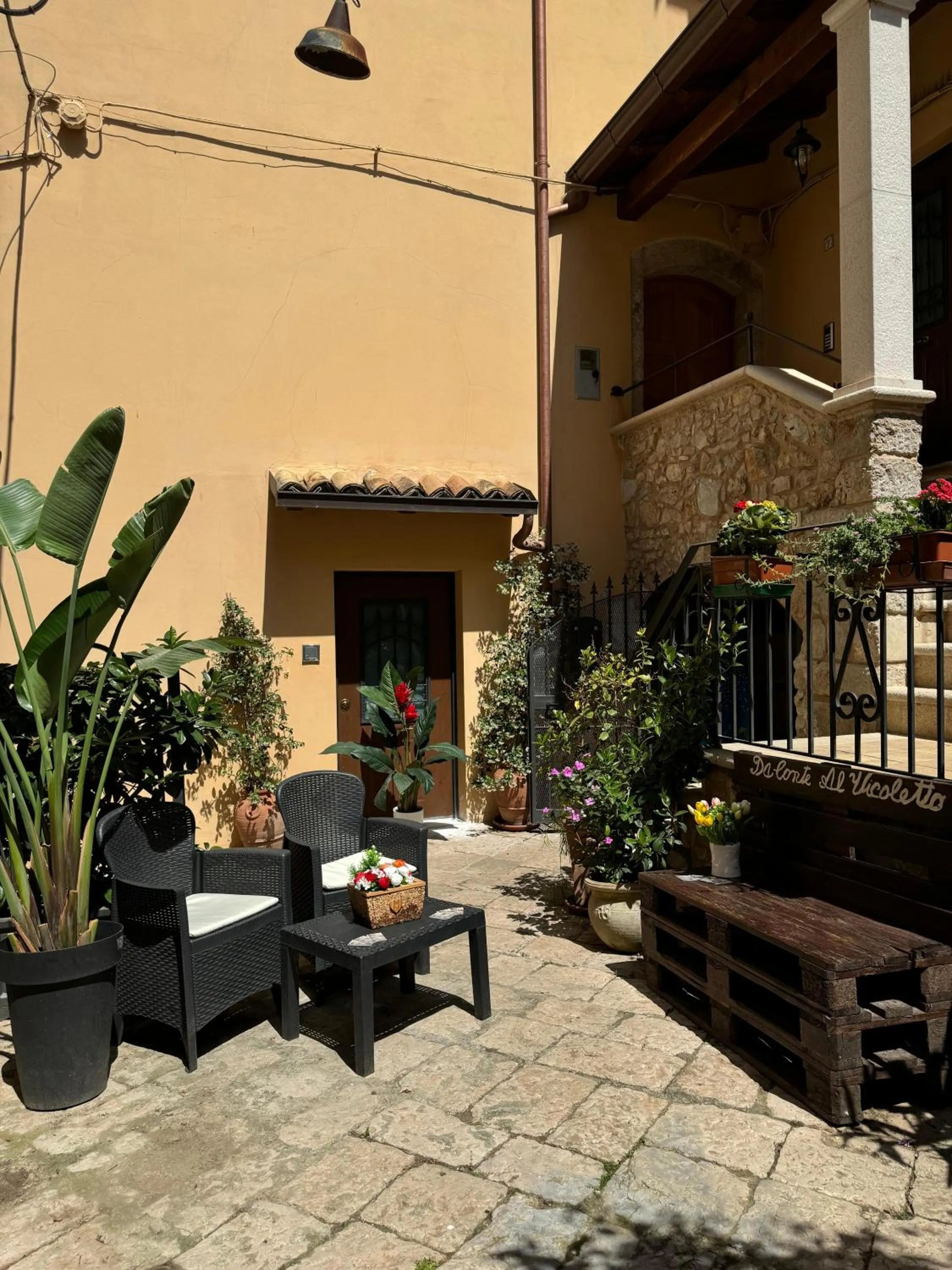 Garden view in B&B Da Conte al Vicoletto