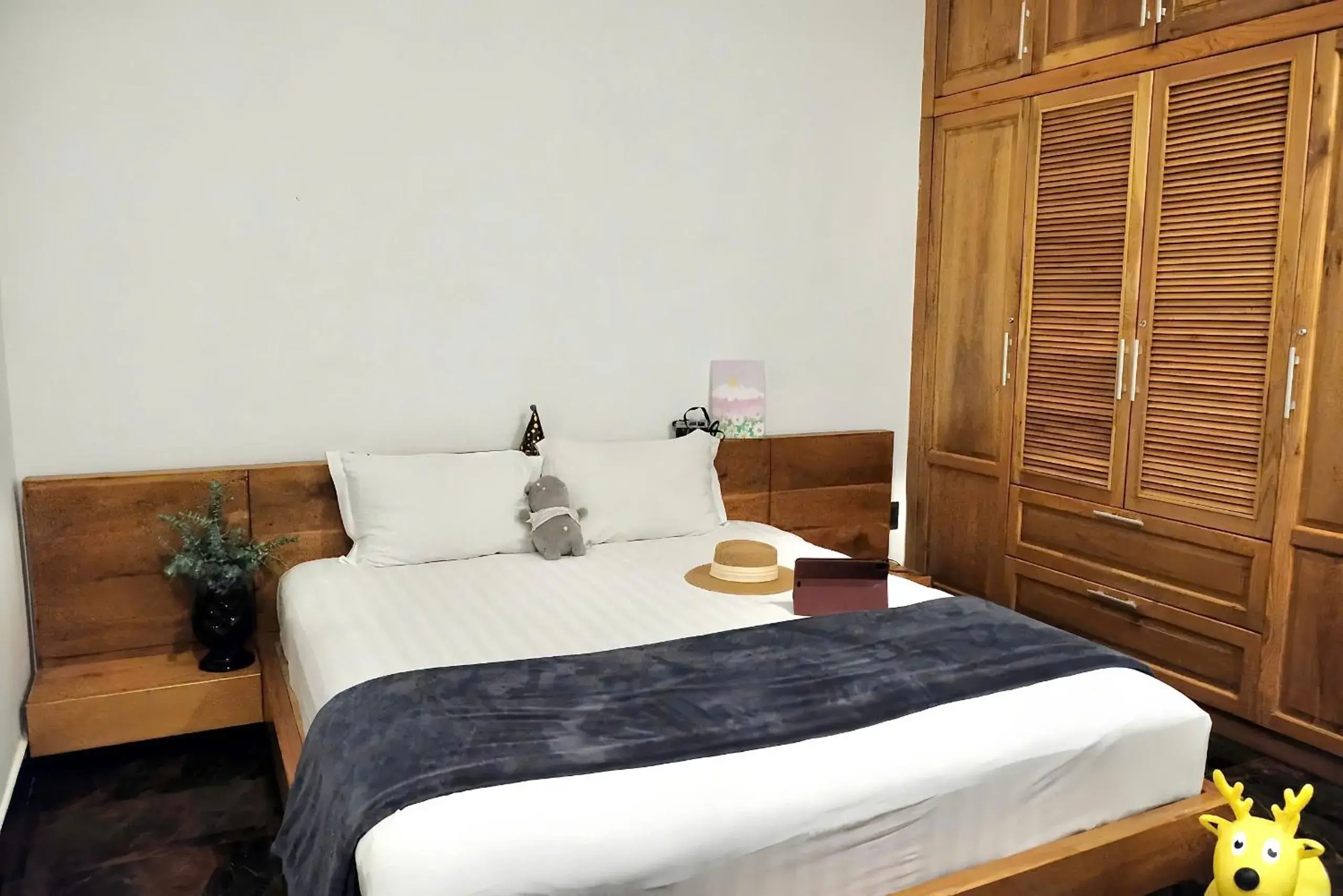 Bedroom, Bed in Kim Minh Apartment & Hotel Bedroom, Bed in Kim Minh Apartment & Hotel