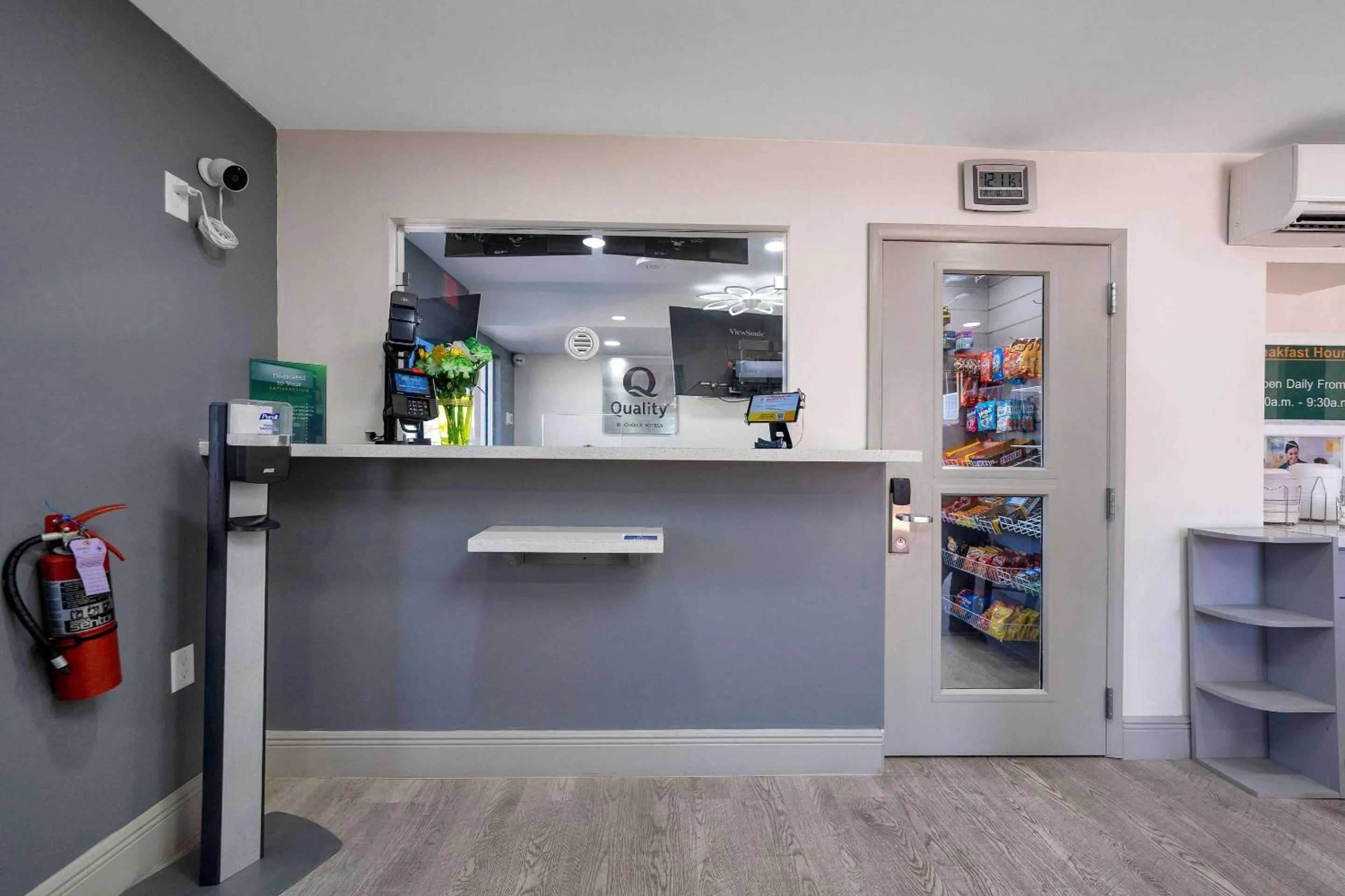 Lobby or reception in Quality Inn & Suites Airport-Cruise Port Hollywood