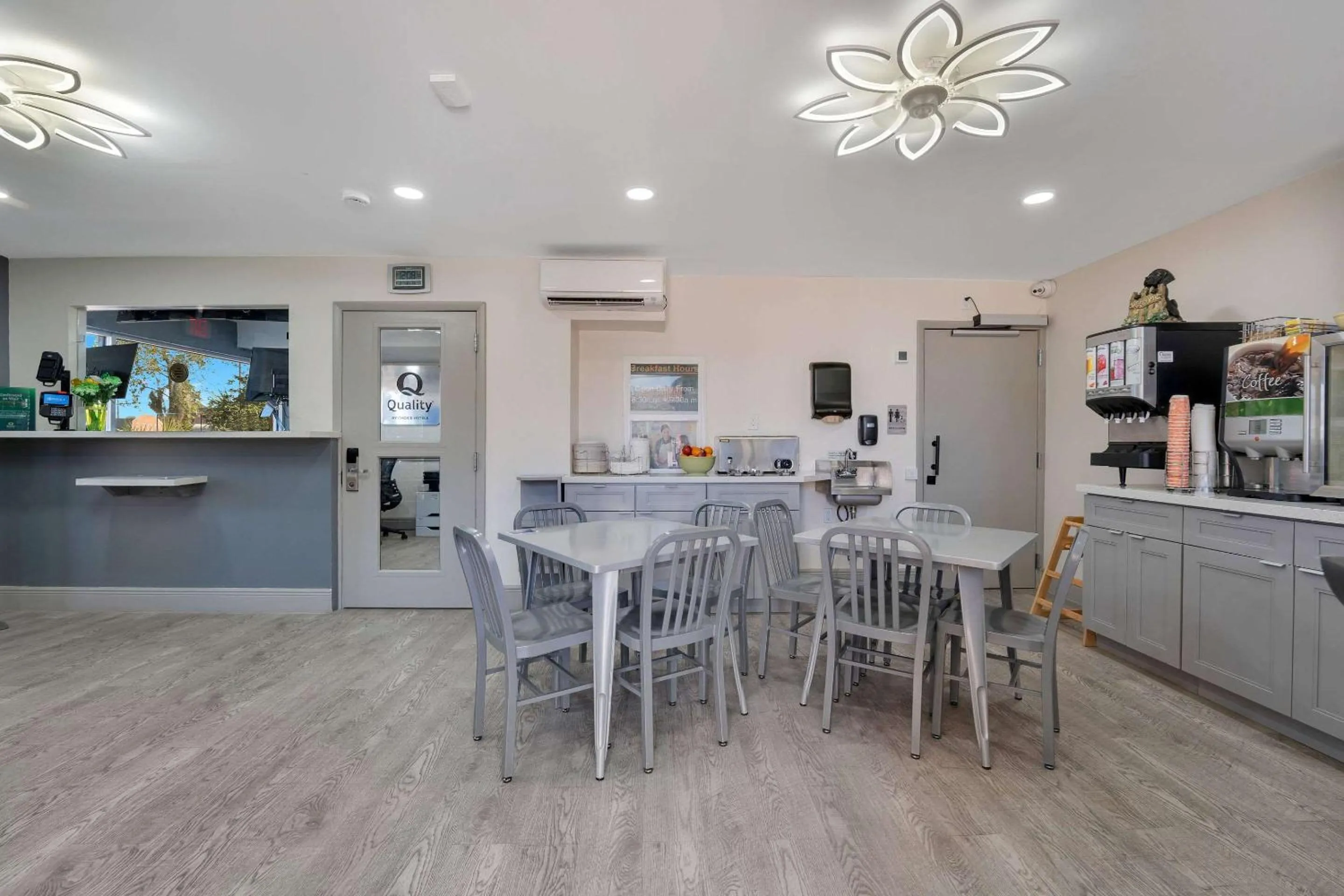 Breakfast in Quality Inn & Suites Airport-Cruise Port Hollywood