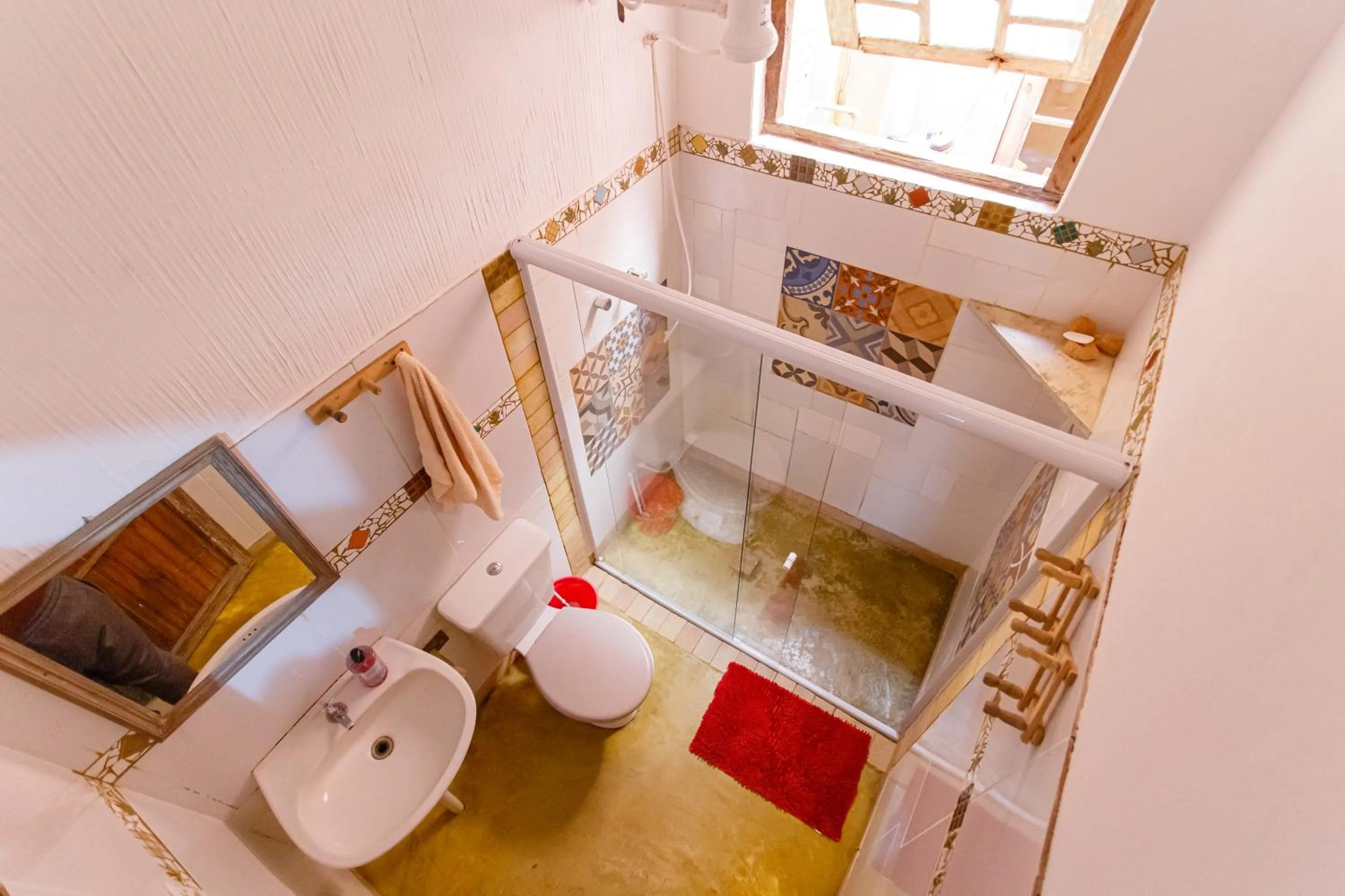 Shower in Chalé de Pedra - Hospedaria