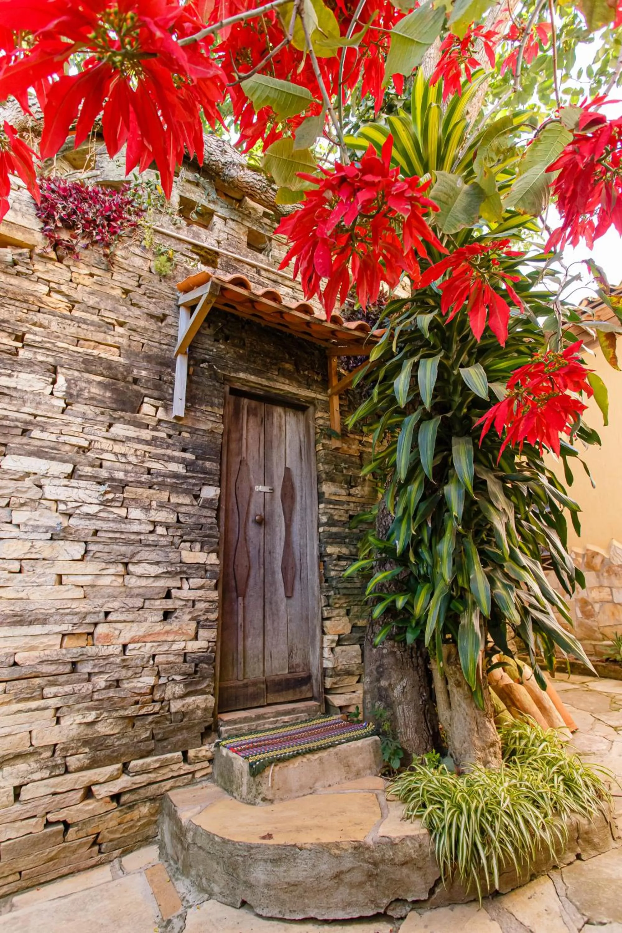 Property building in Chalé de Pedra - Hospedaria