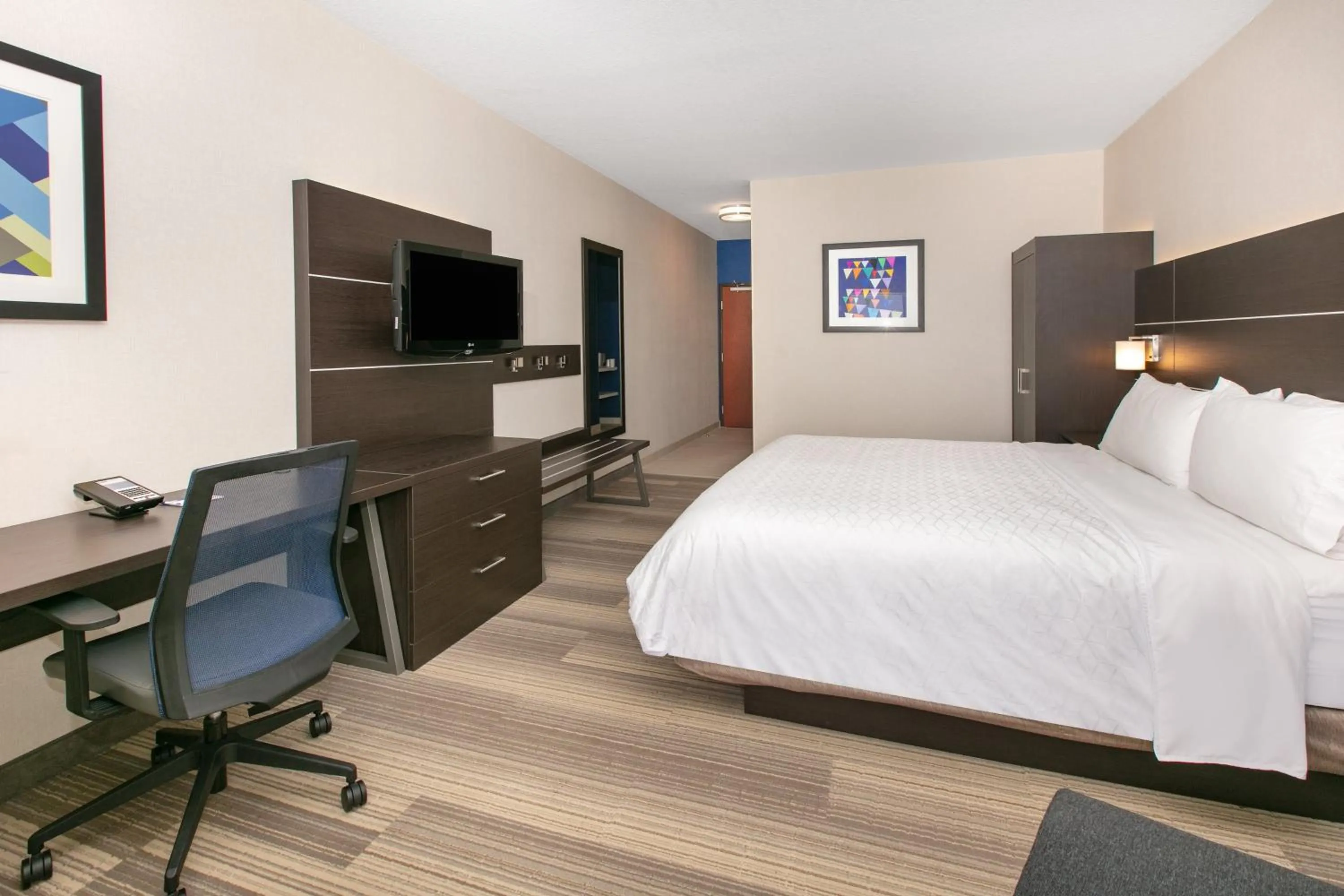 Photo of the whole room, Bed in Holiday Inn Express Hotel & Suites Seaside Convention Center by IHG