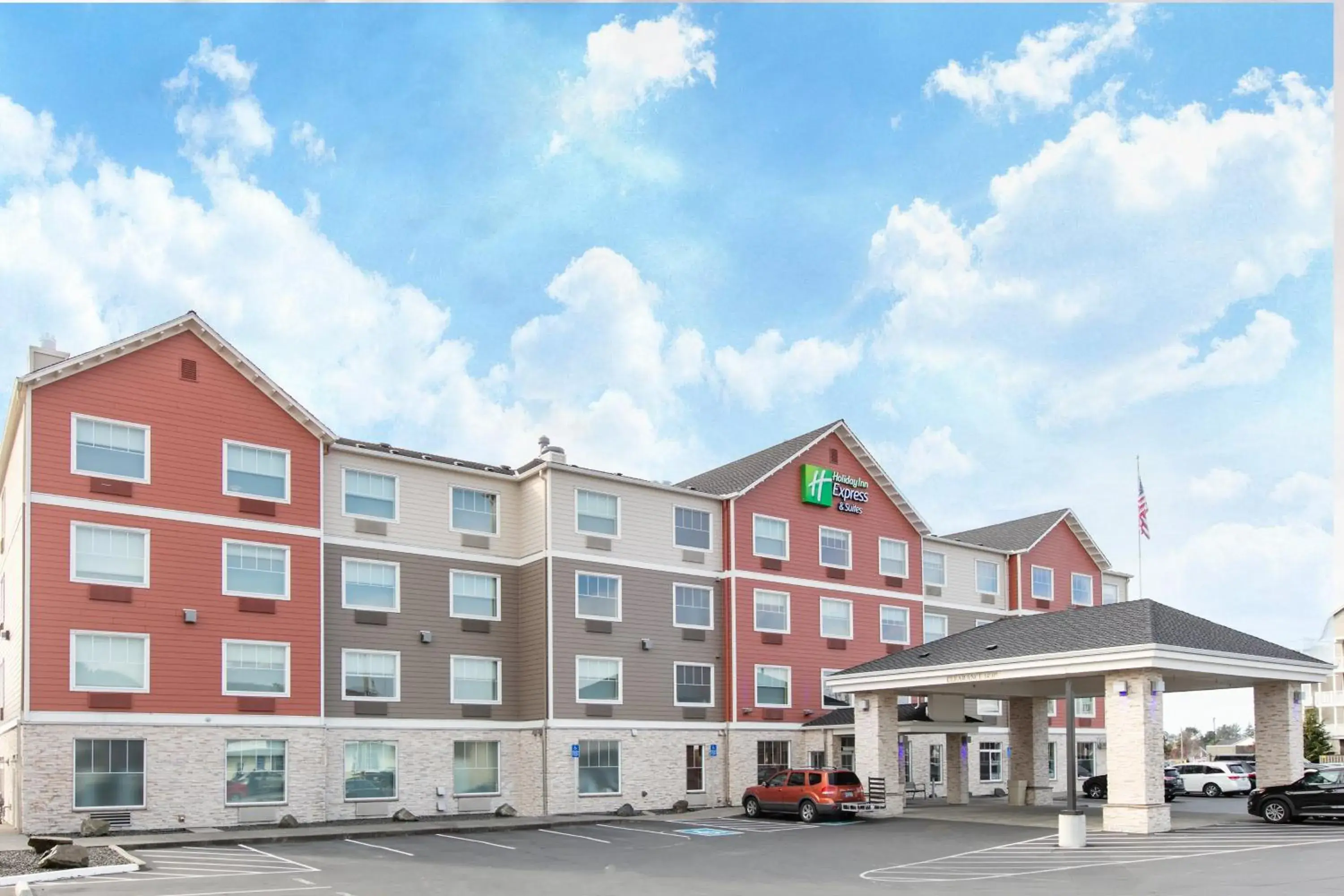 Property building in Holiday Inn Express Hotel & Suites Seaside Convention Center by IHG Property building in Holiday Inn Express Hotel & Suites Seaside Convention Center by IHG