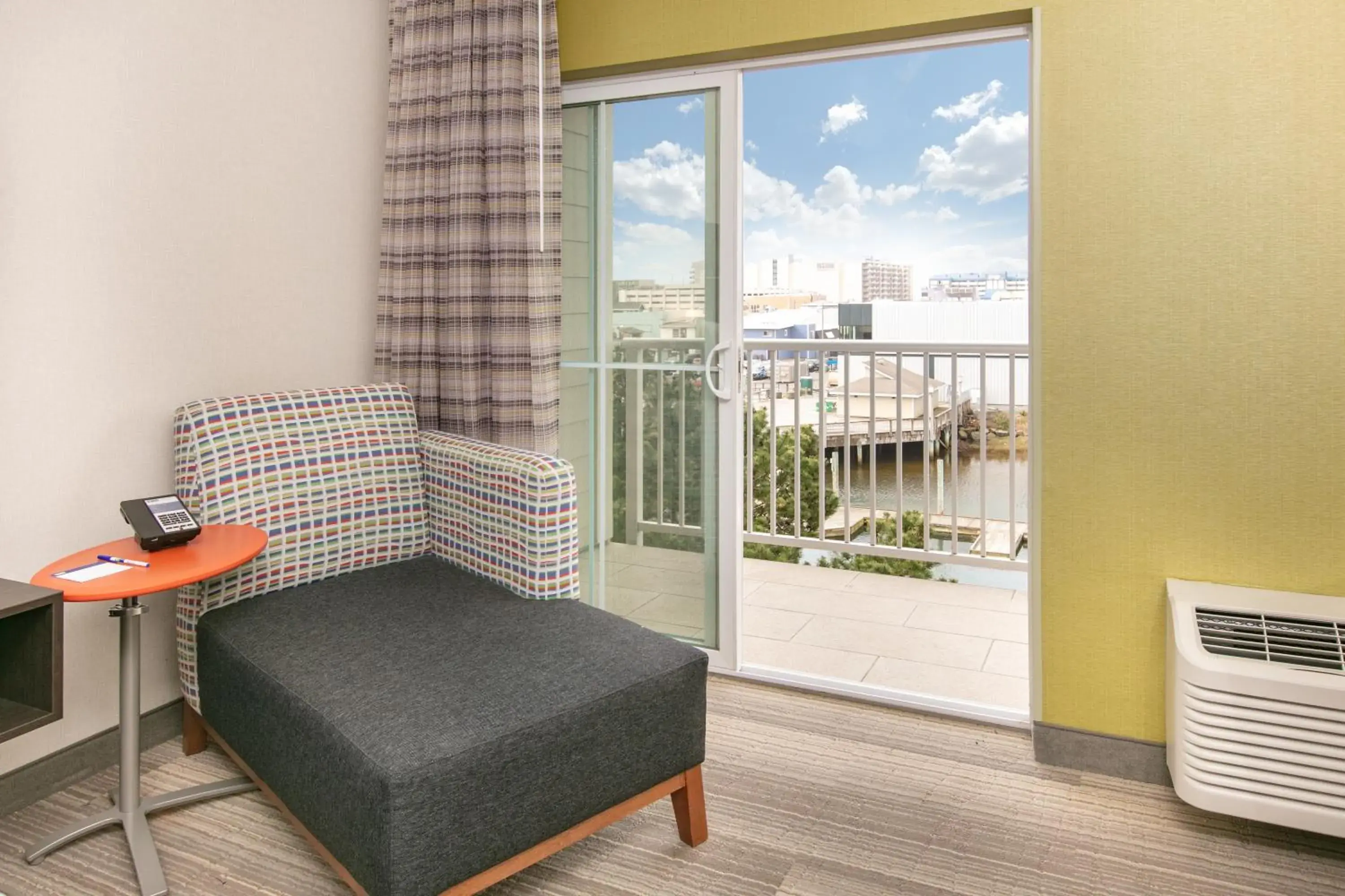 Holiday Inn Express Hotel & Suites Seaside Convention Center by IHG Holiday Inn Express Hotel & Suites Seaside Convention Center by IHG