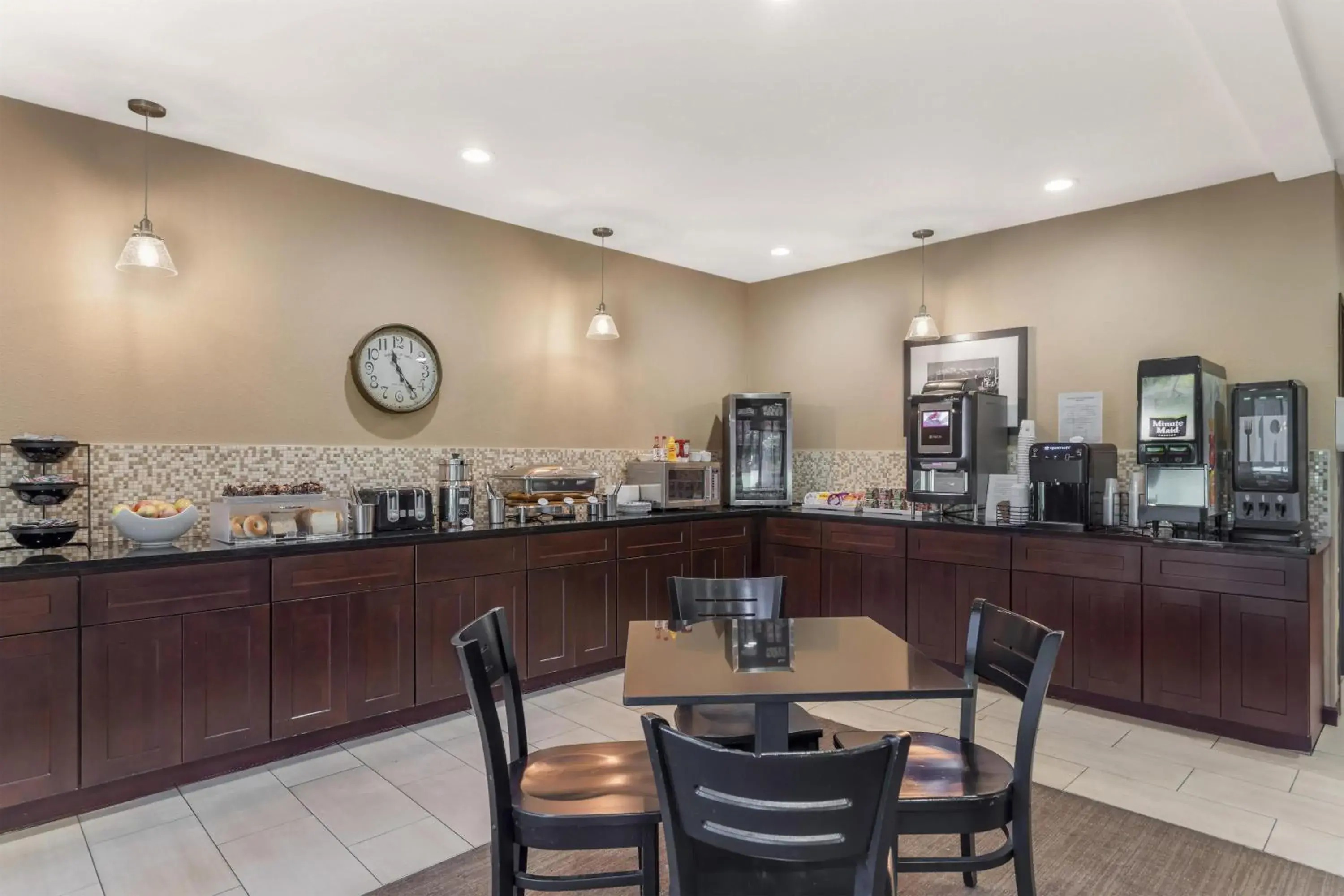 Breakfast in Best Western Plus Plaza by the Green Breakfast in Best Western Plus Plaza by the Green