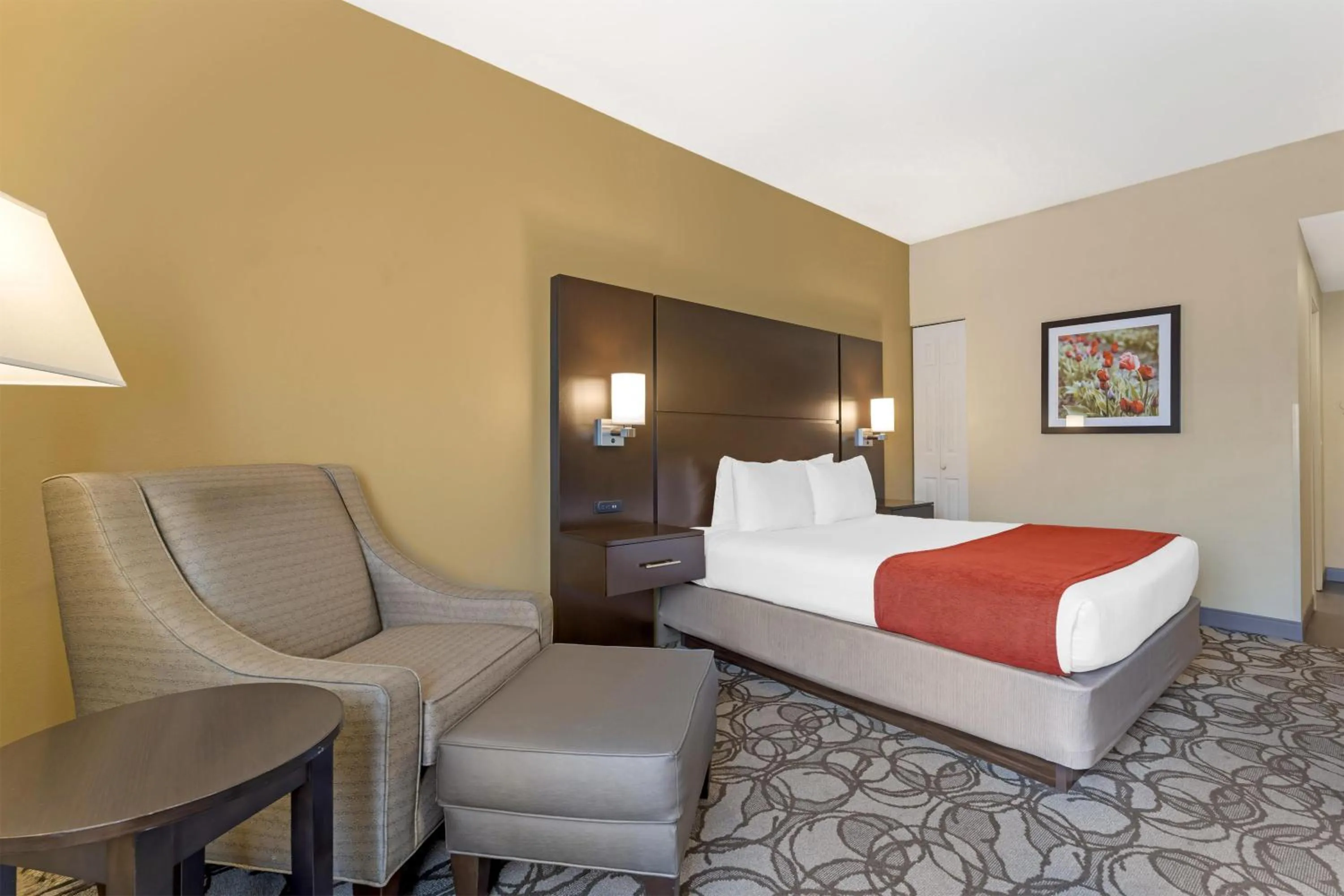 Bedroom, Bed in Best Western Plus Plaza by the Green