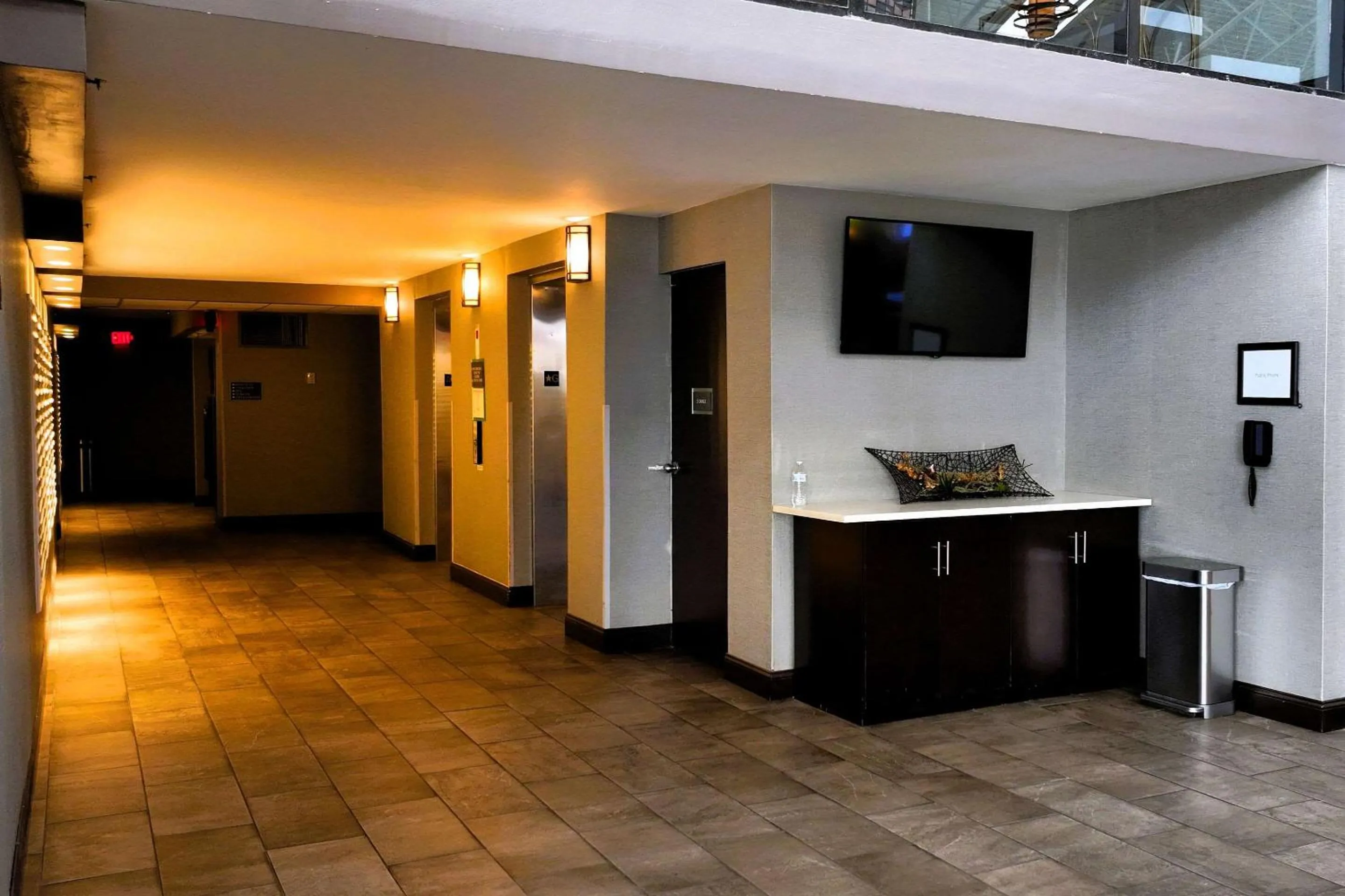 Lobby or reception in Best Western Premier Alton-St Louis