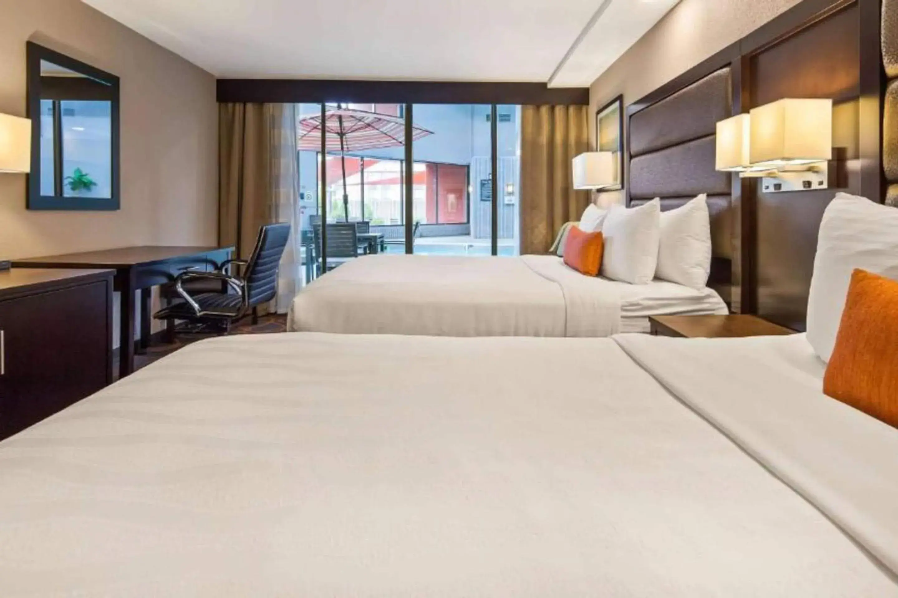 Bedroom, Bed in The Great Rivers, an Ascend Collection Hotel Bedroom, Bed in The Great Rivers, an Ascend Collection Hotel