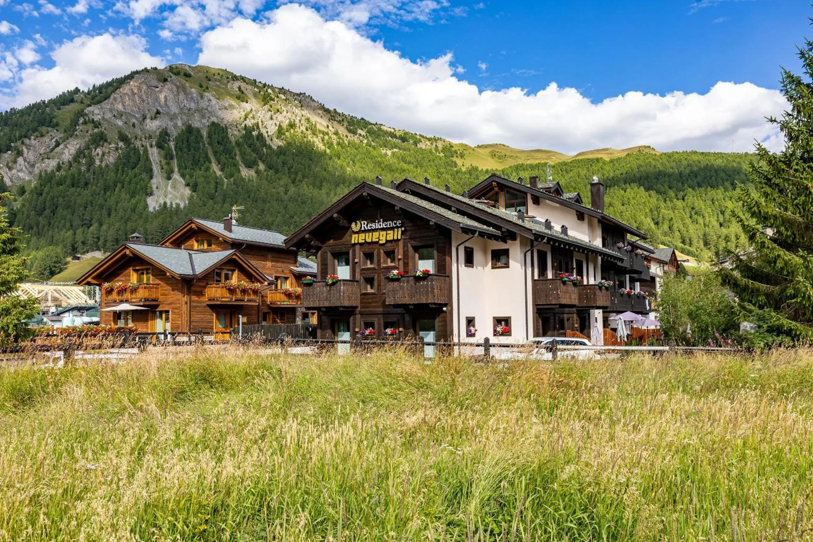 Property building in Residence Nevegall