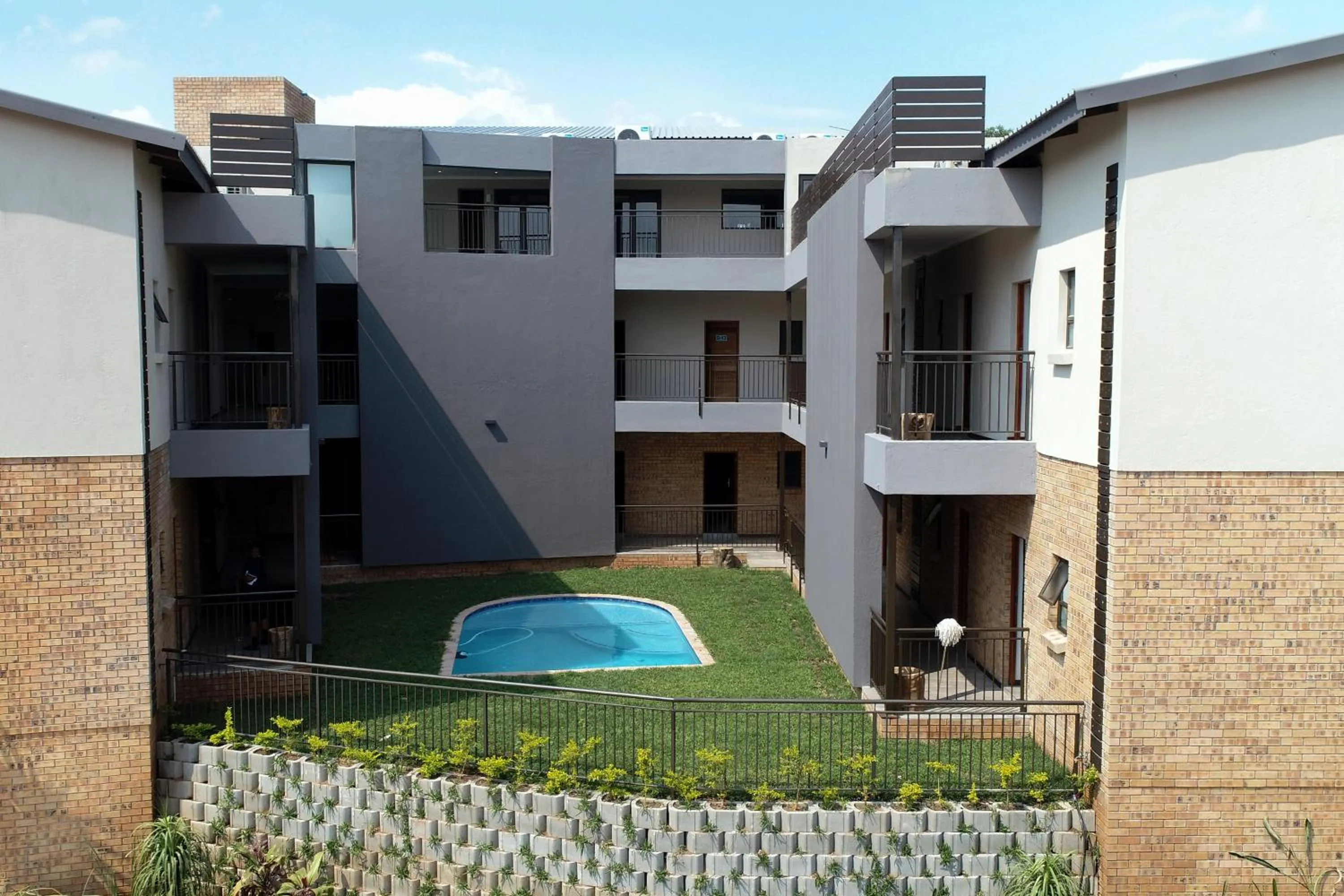 Facade/entrance in Nelspruit Lodge