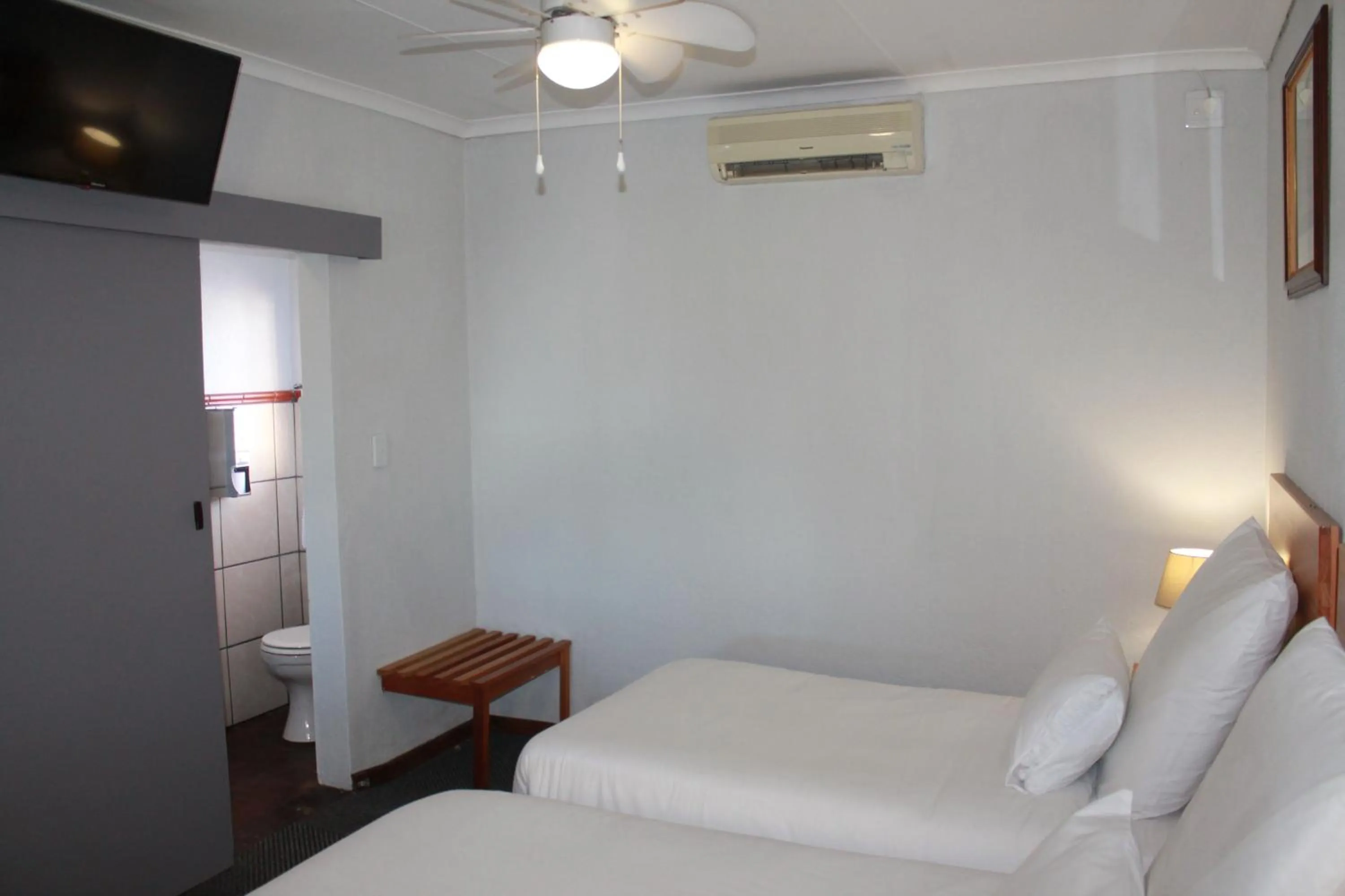 Bedroom in Nelspruit Lodge