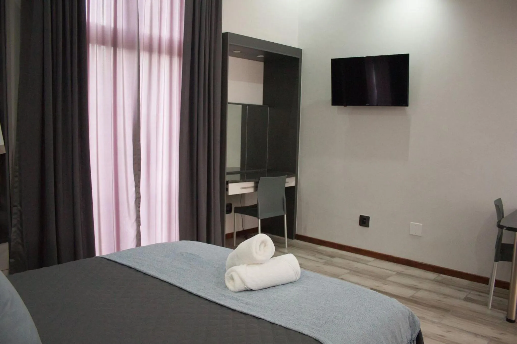 Seating area in Nelspruit Lodge