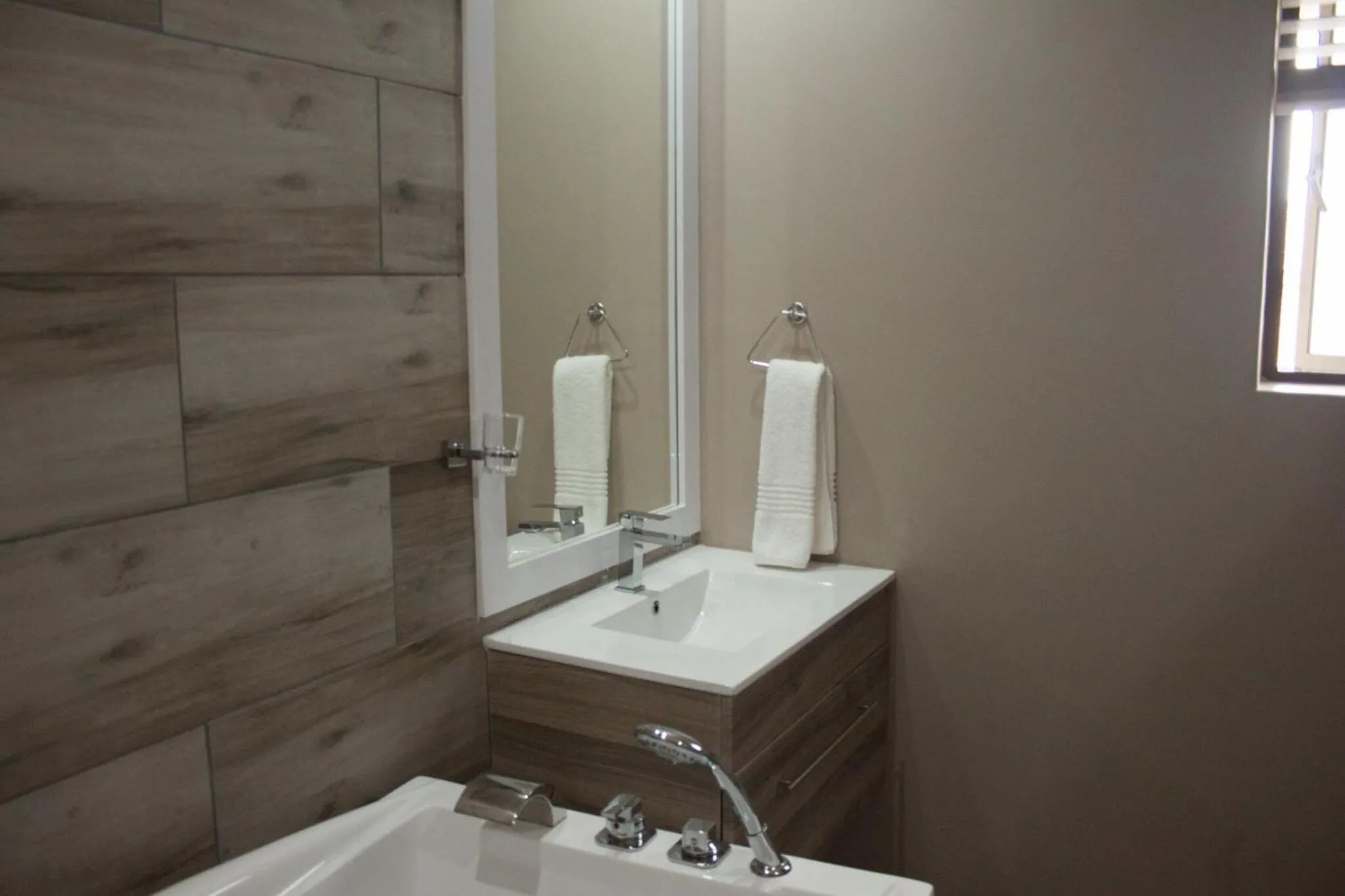 Bathroom in Nelspruit Lodge