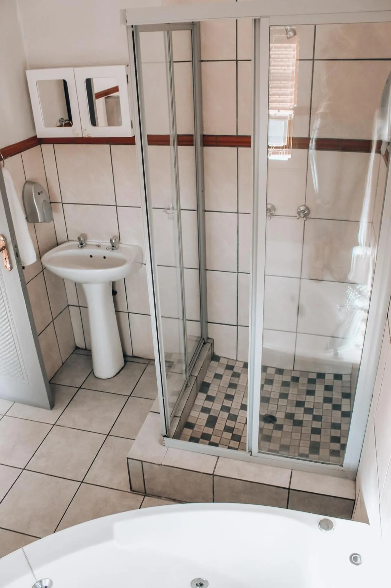 Bathroom in Nelspruit Lodge