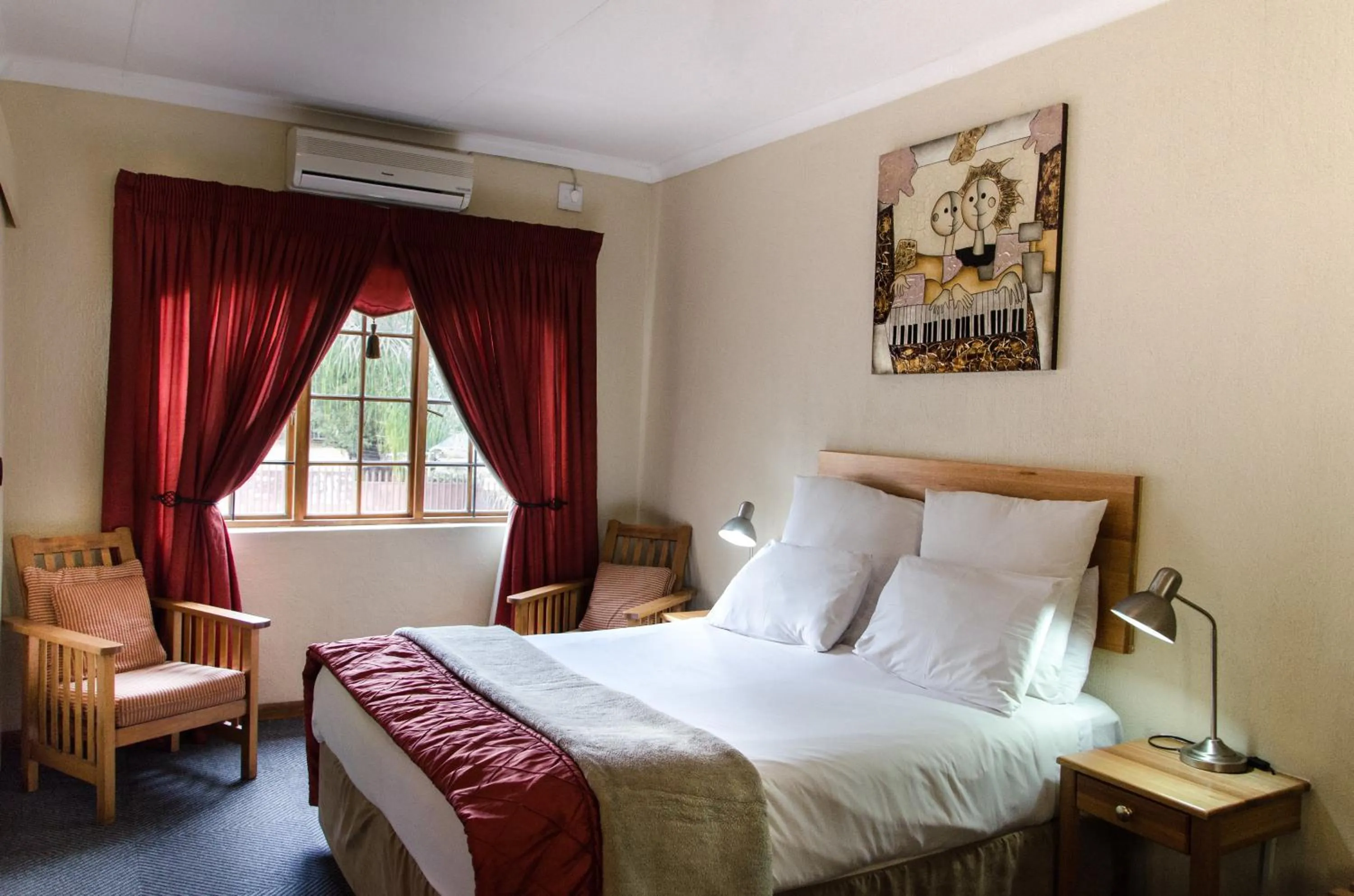 Bed in Nelspruit Lodge