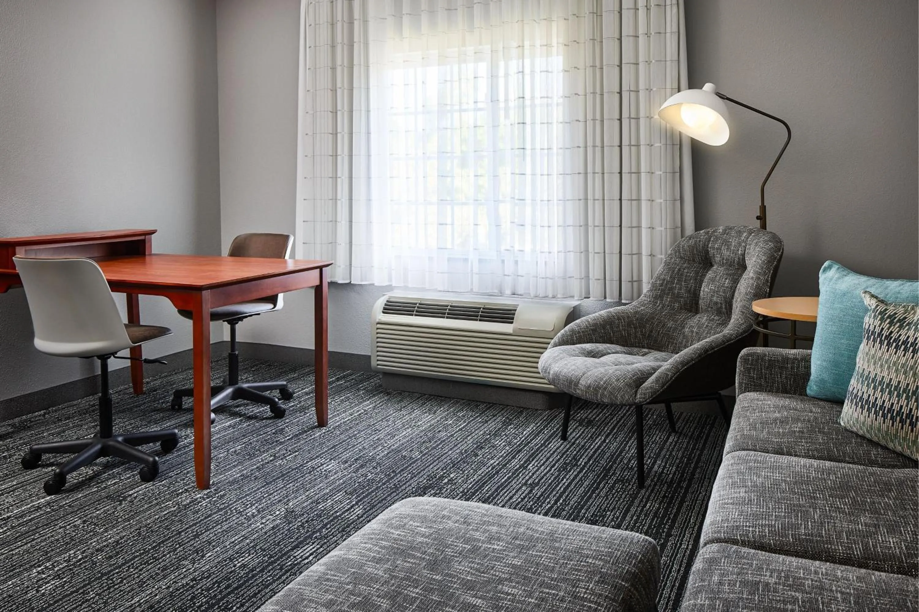 Living room in TownePlace Suites by Marriott Colorado Springs South