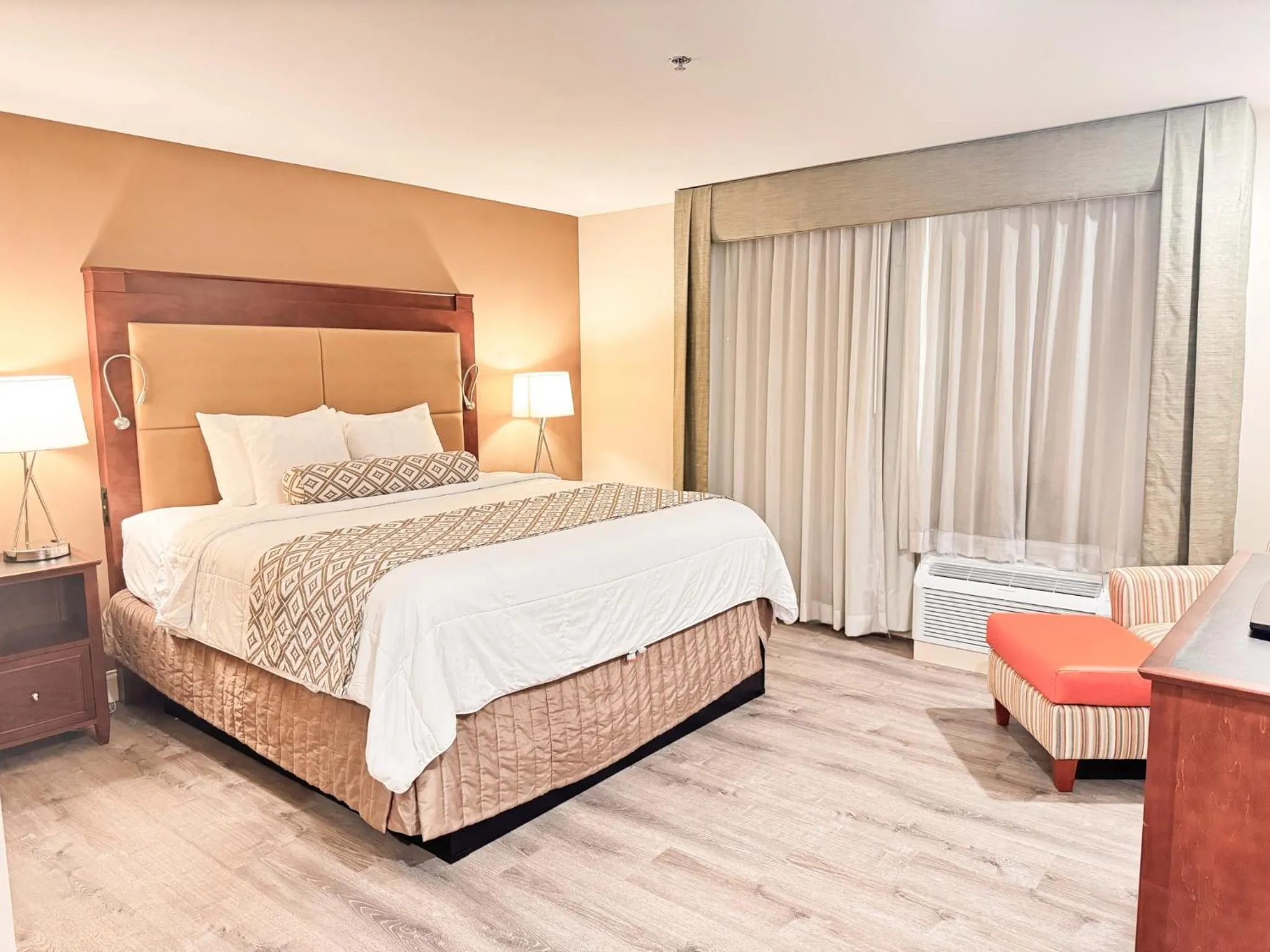 Bed in Clayton Plaza Hotel & Extended Stay