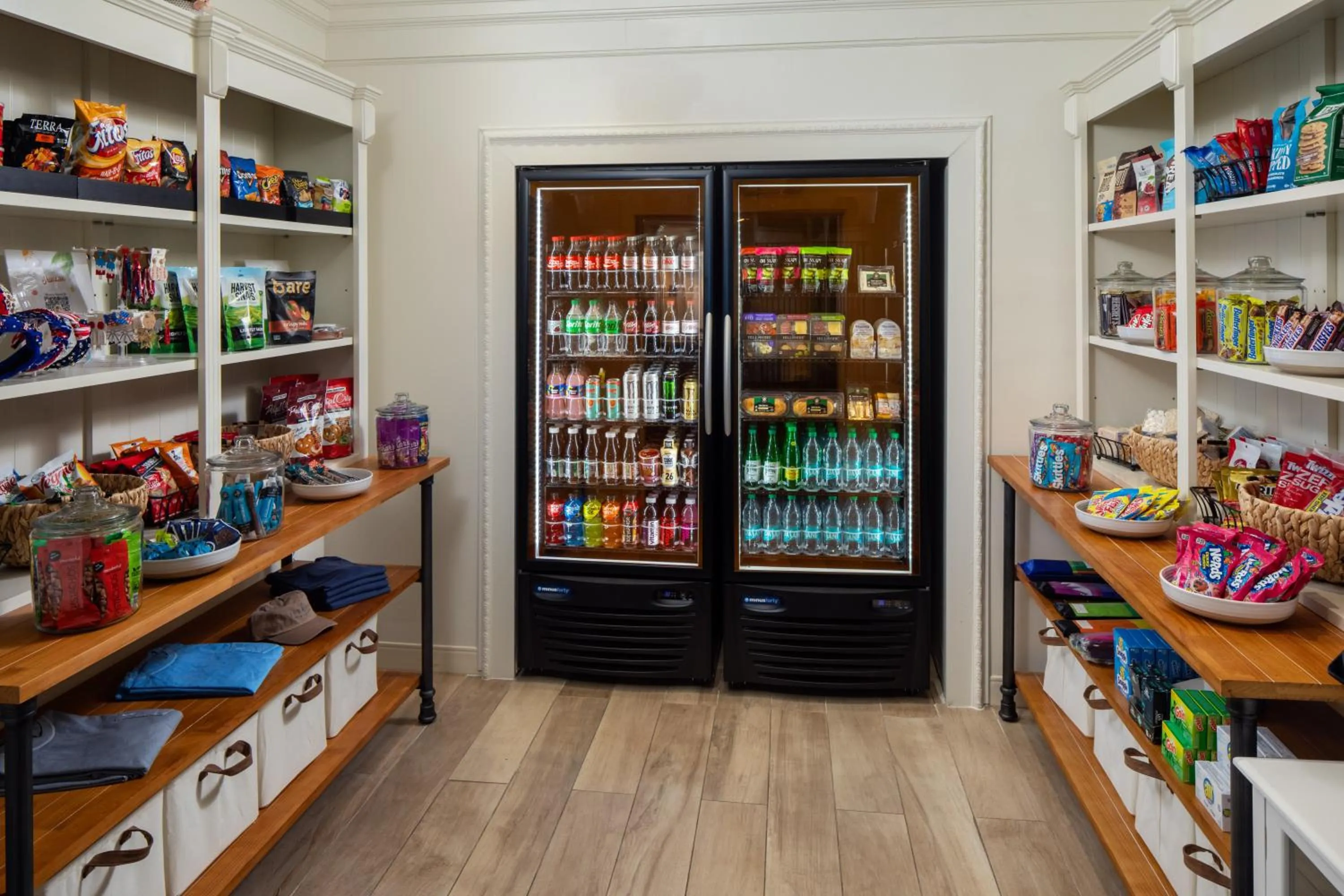 On-site shops in The Inn at Long Beach