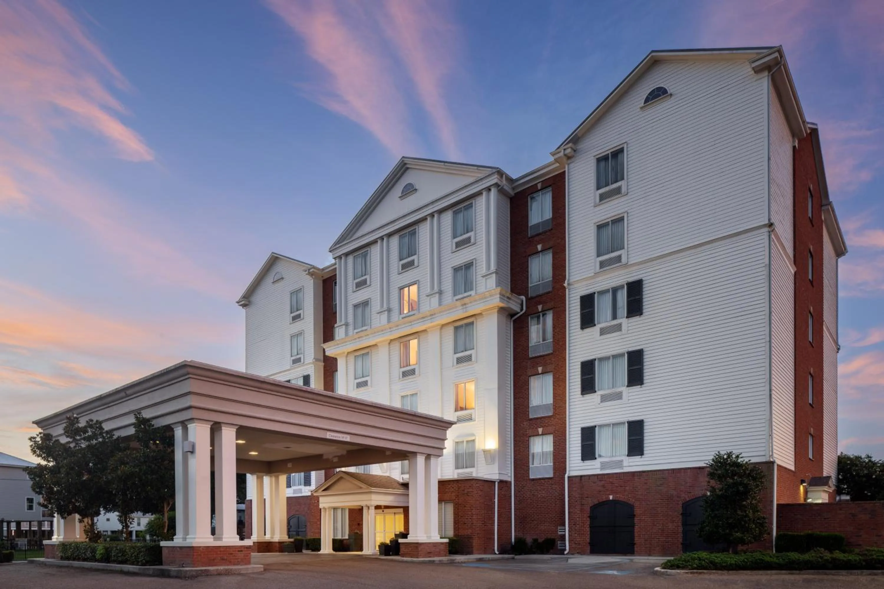 Property building in The Inn at Long Beach