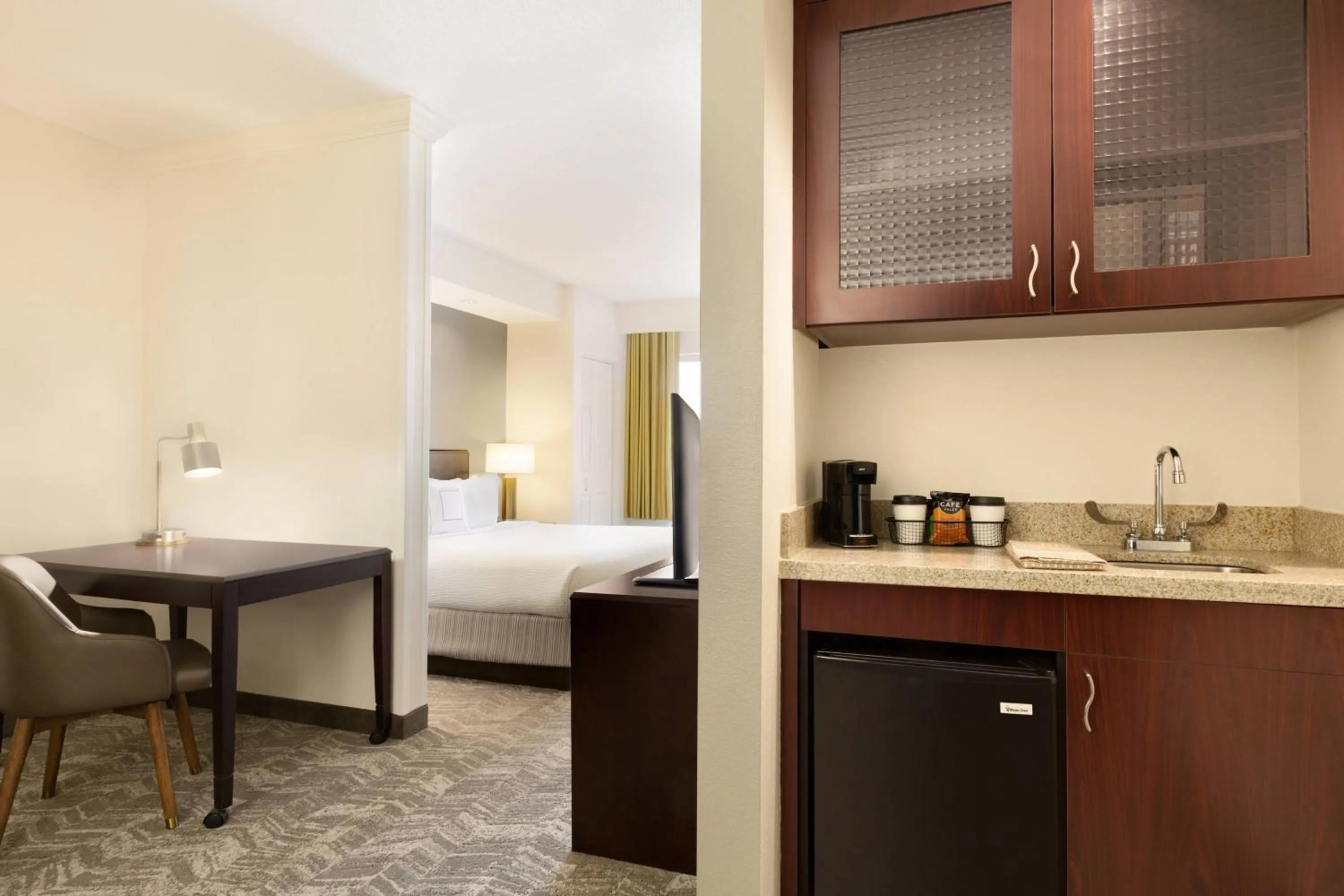 Photo of the whole room, Bed in Springhill Suites by Marriott West Palm Beach I-95