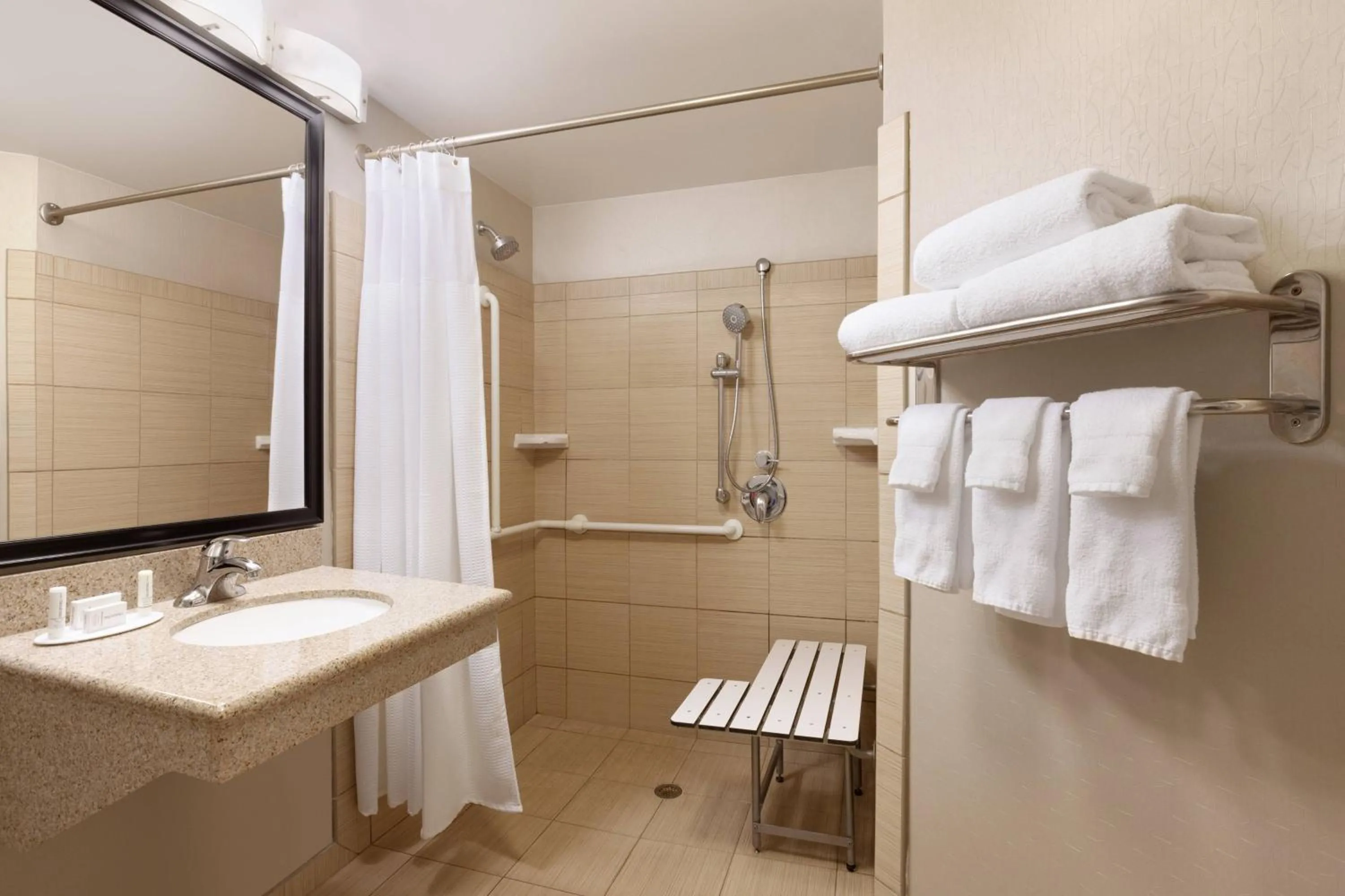 Bathroom in Springhill Suites by Marriott West Palm Beach I-95
